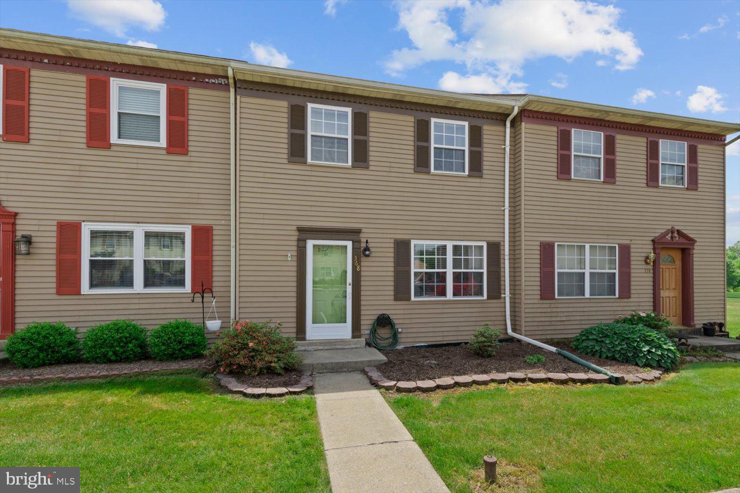 EASTWOOD MEADOWS - Residential