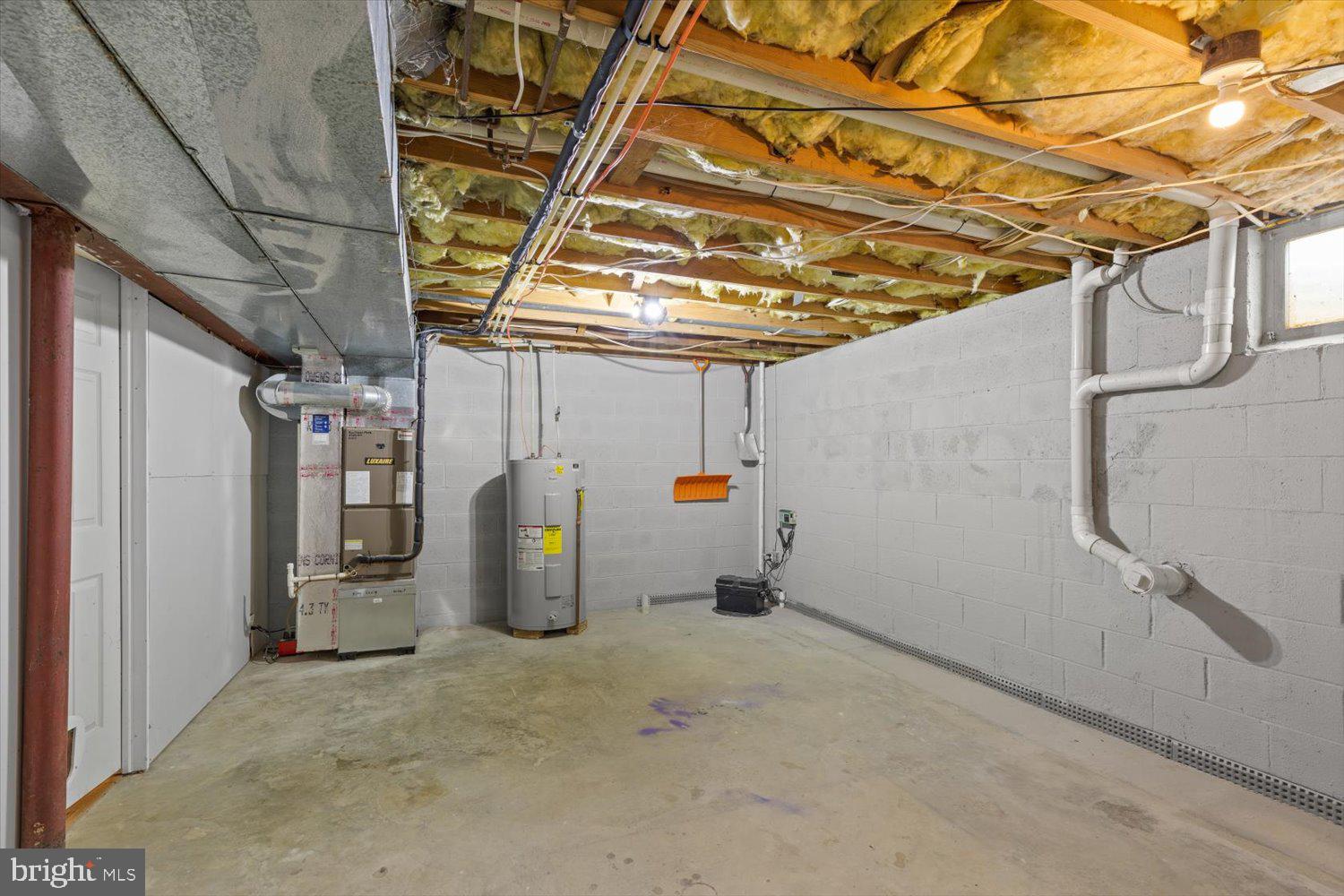 EASTWOOD MEADOWS - Residential