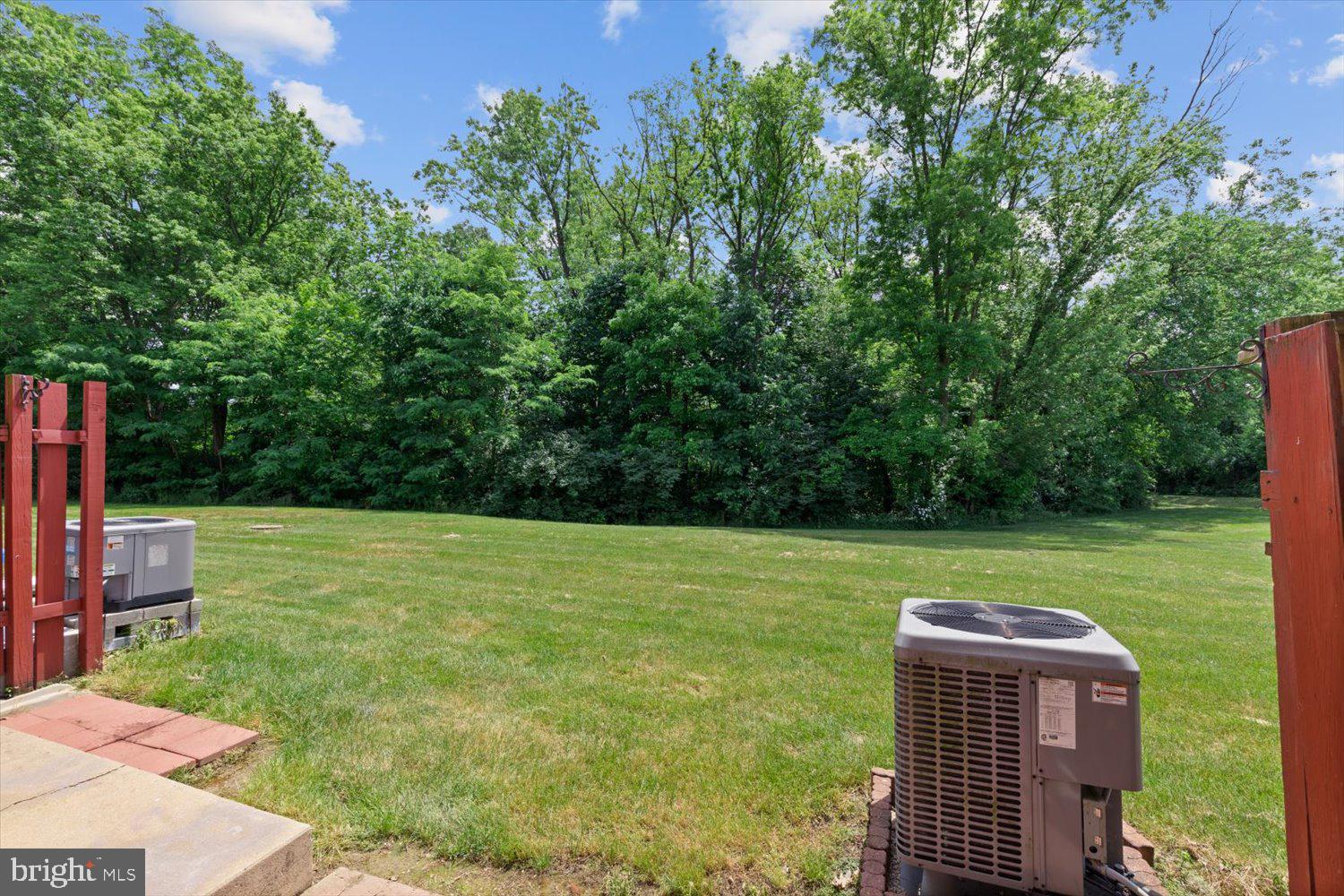 EASTWOOD MEADOWS - Residential