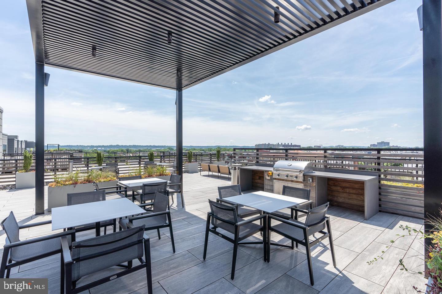 POTOMAC YARD - Residential
