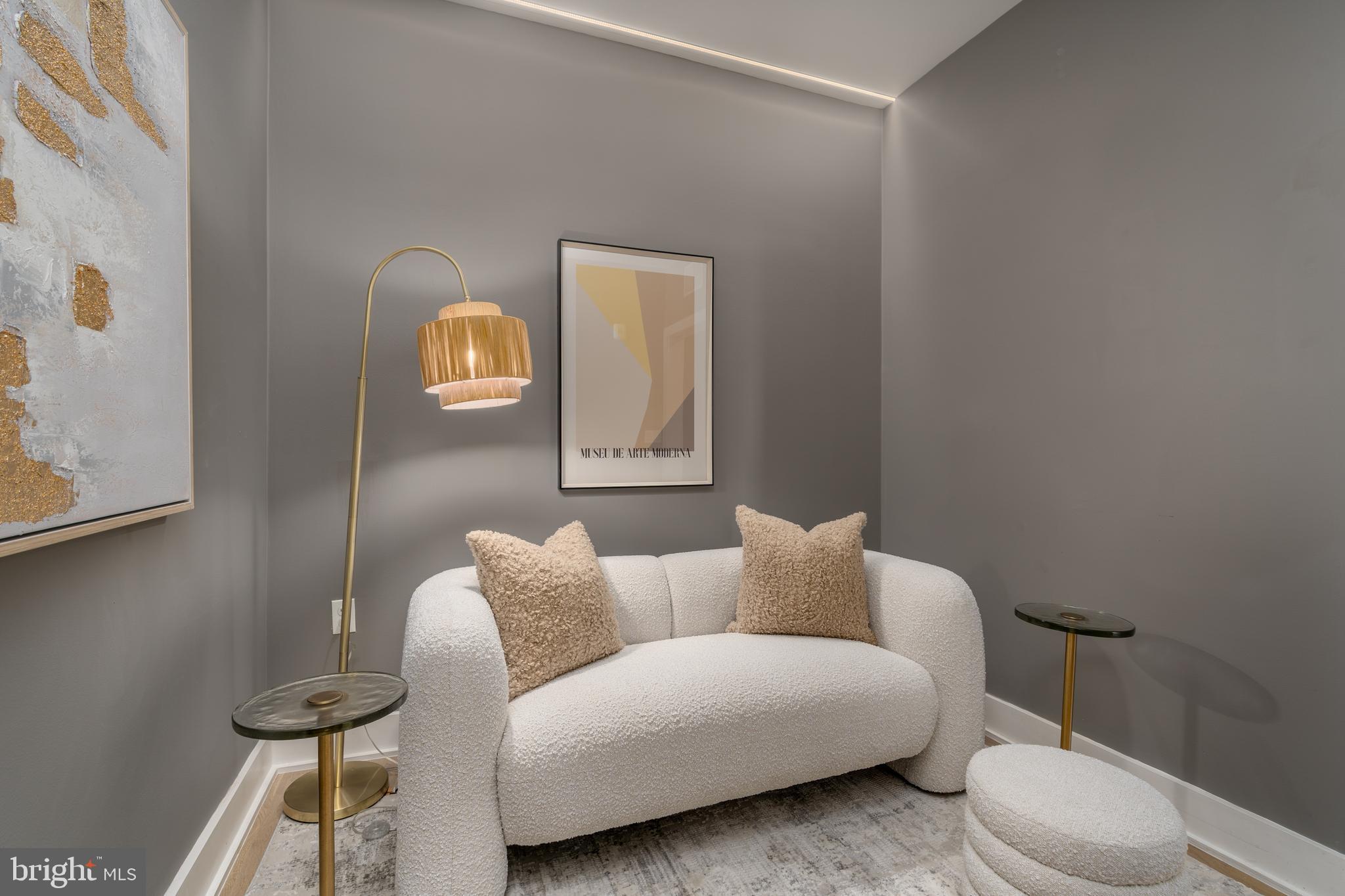 737 SWANN AVENUE 406