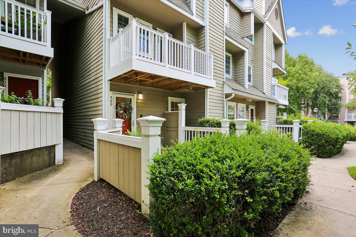 10827 HAMPTON MILL TERRACE 360