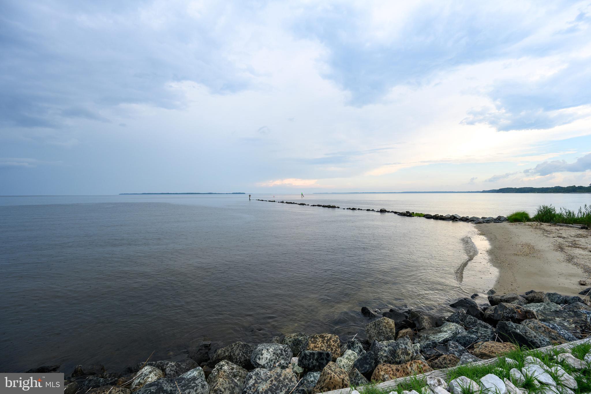 CHESTER RIVER BEACH - Residential