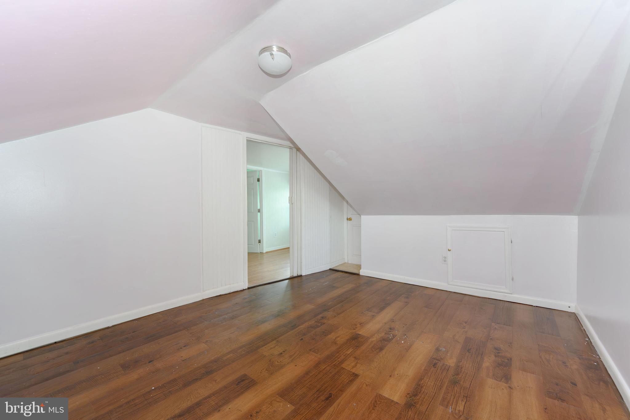 CHESTER RIVER BEACH - Residential