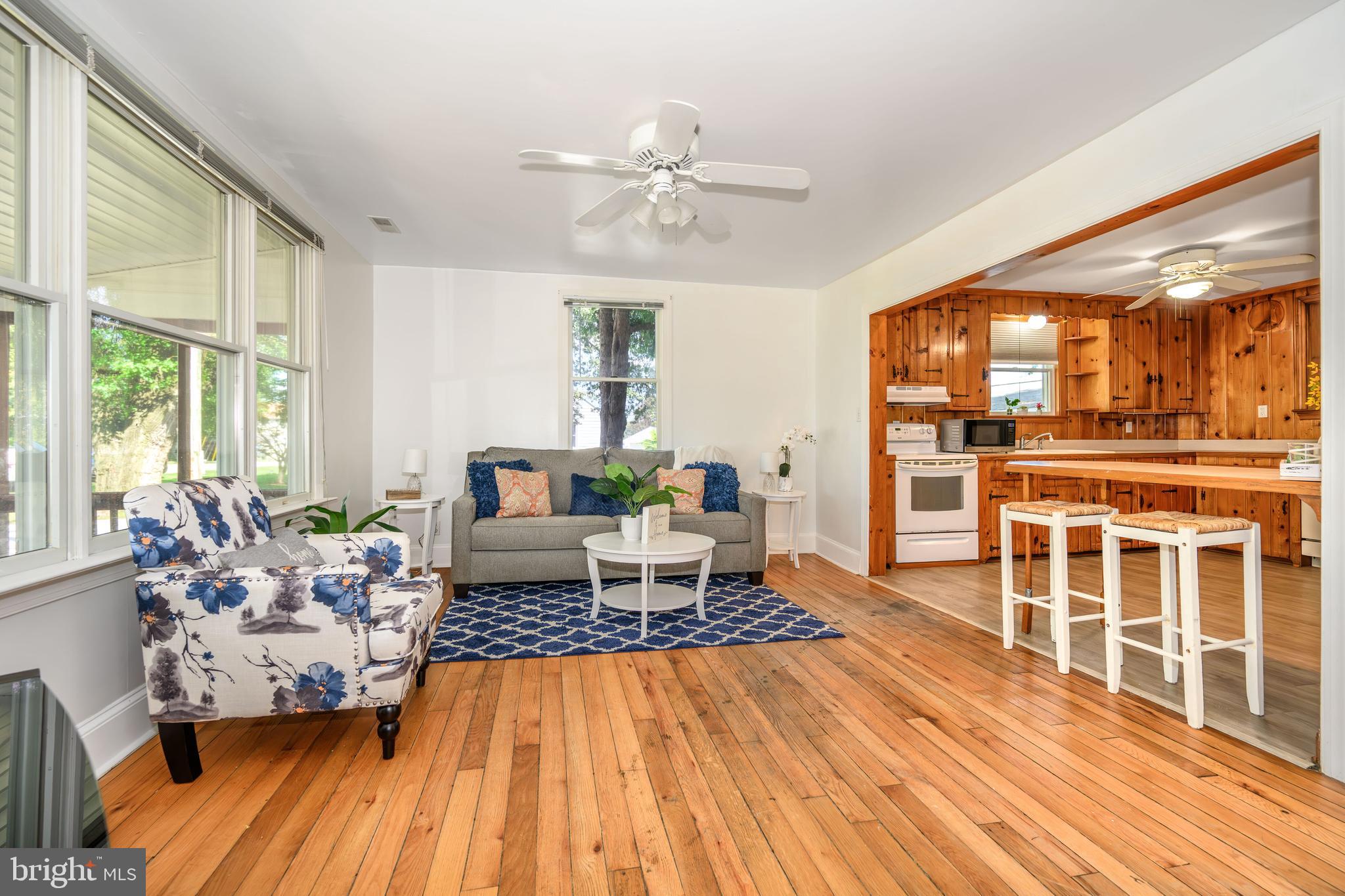 CHESTER RIVER BEACH - Residential