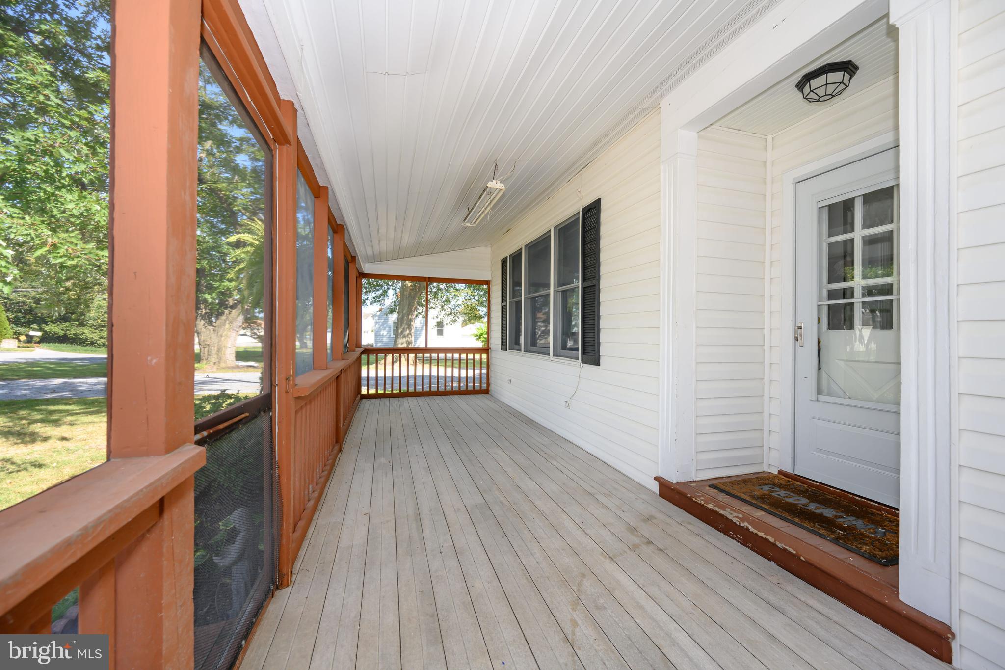 CHESTER RIVER BEACH - Residential