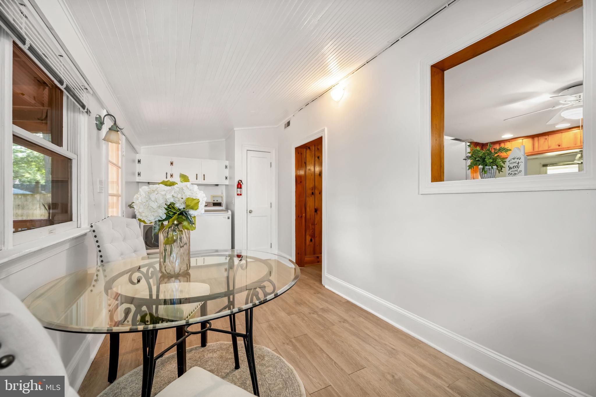 CHESTER RIVER BEACH - Residential