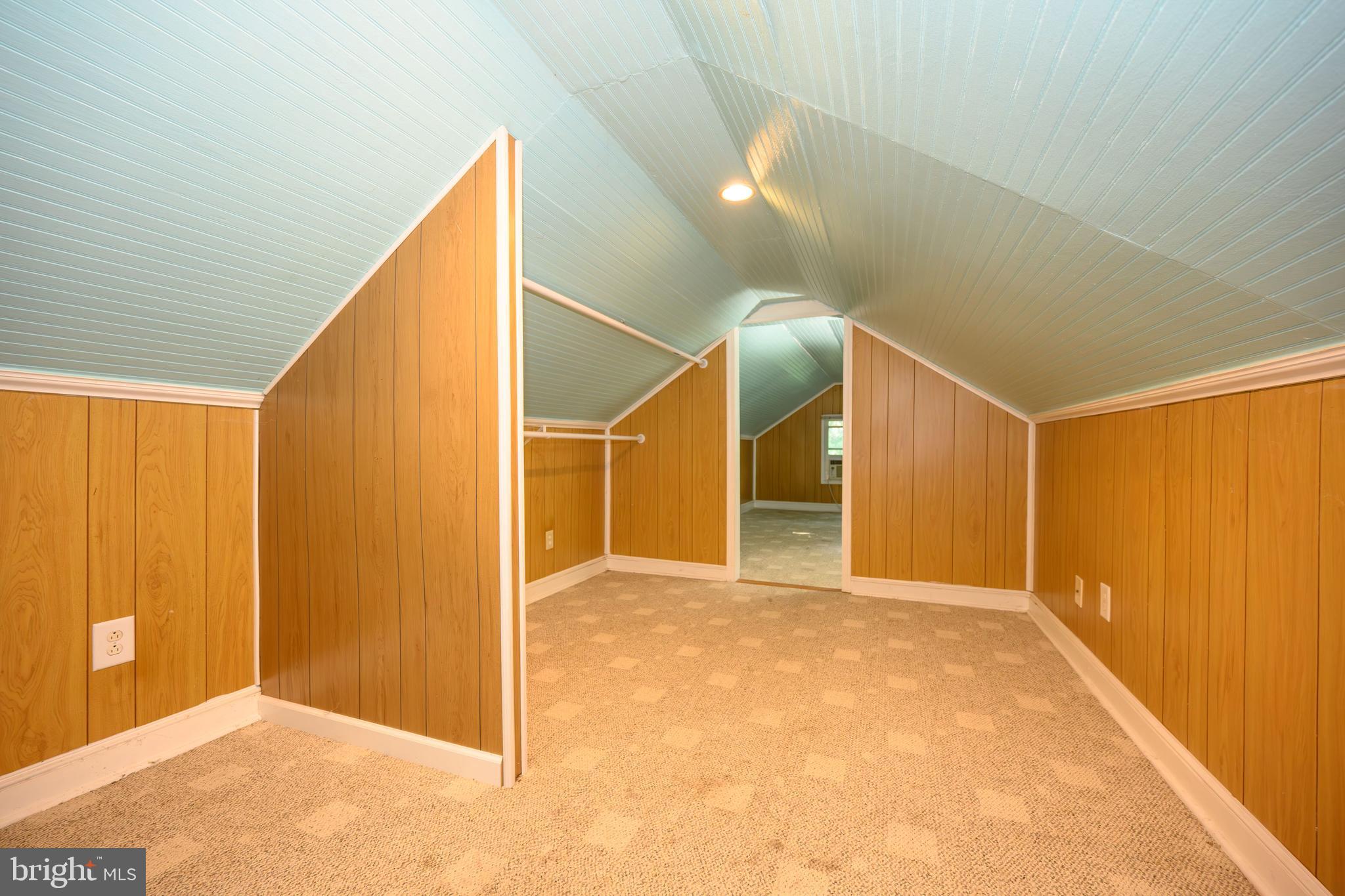 CHESTER RIVER BEACH - Residential