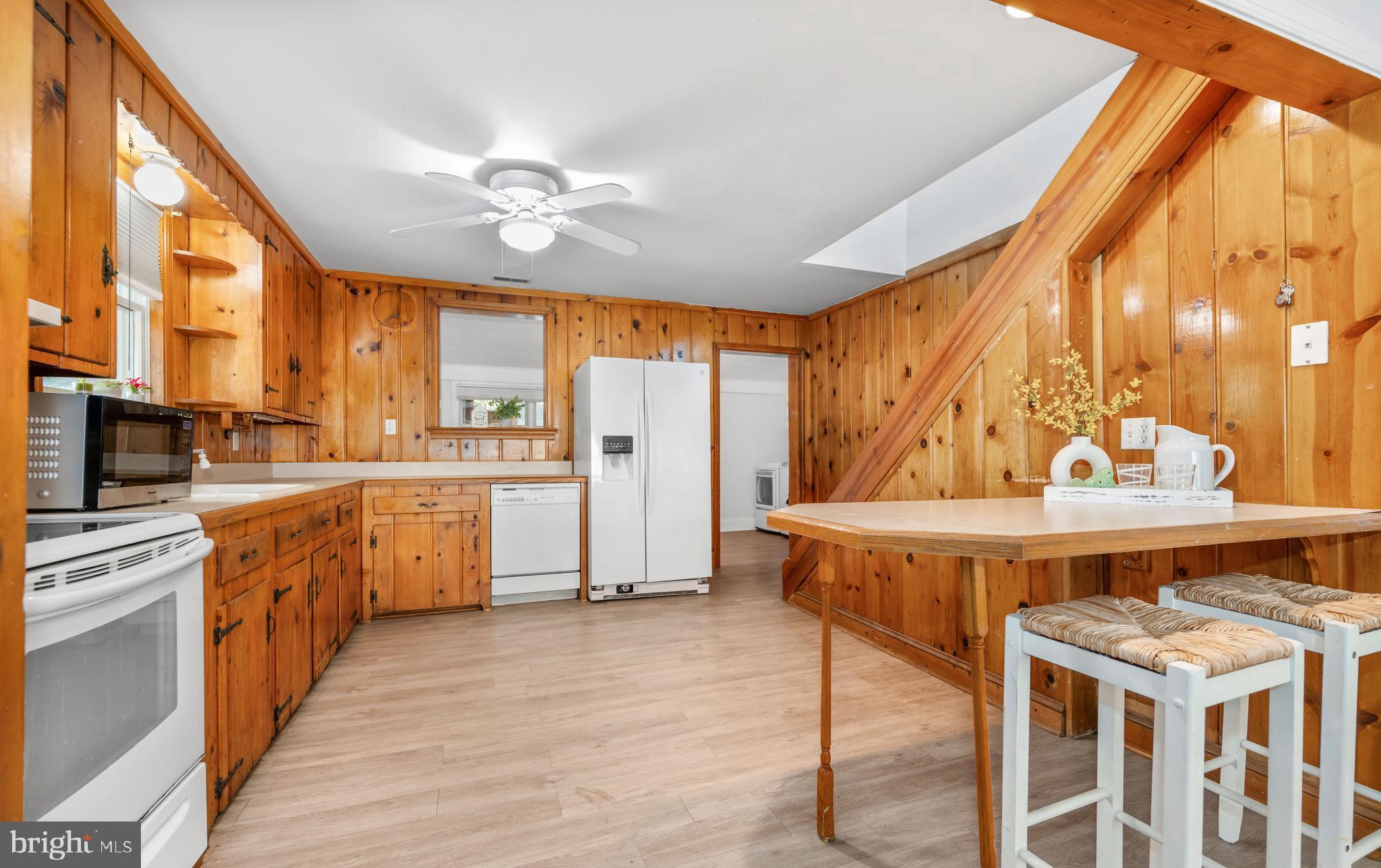 CHESTER RIVER BEACH - Residential