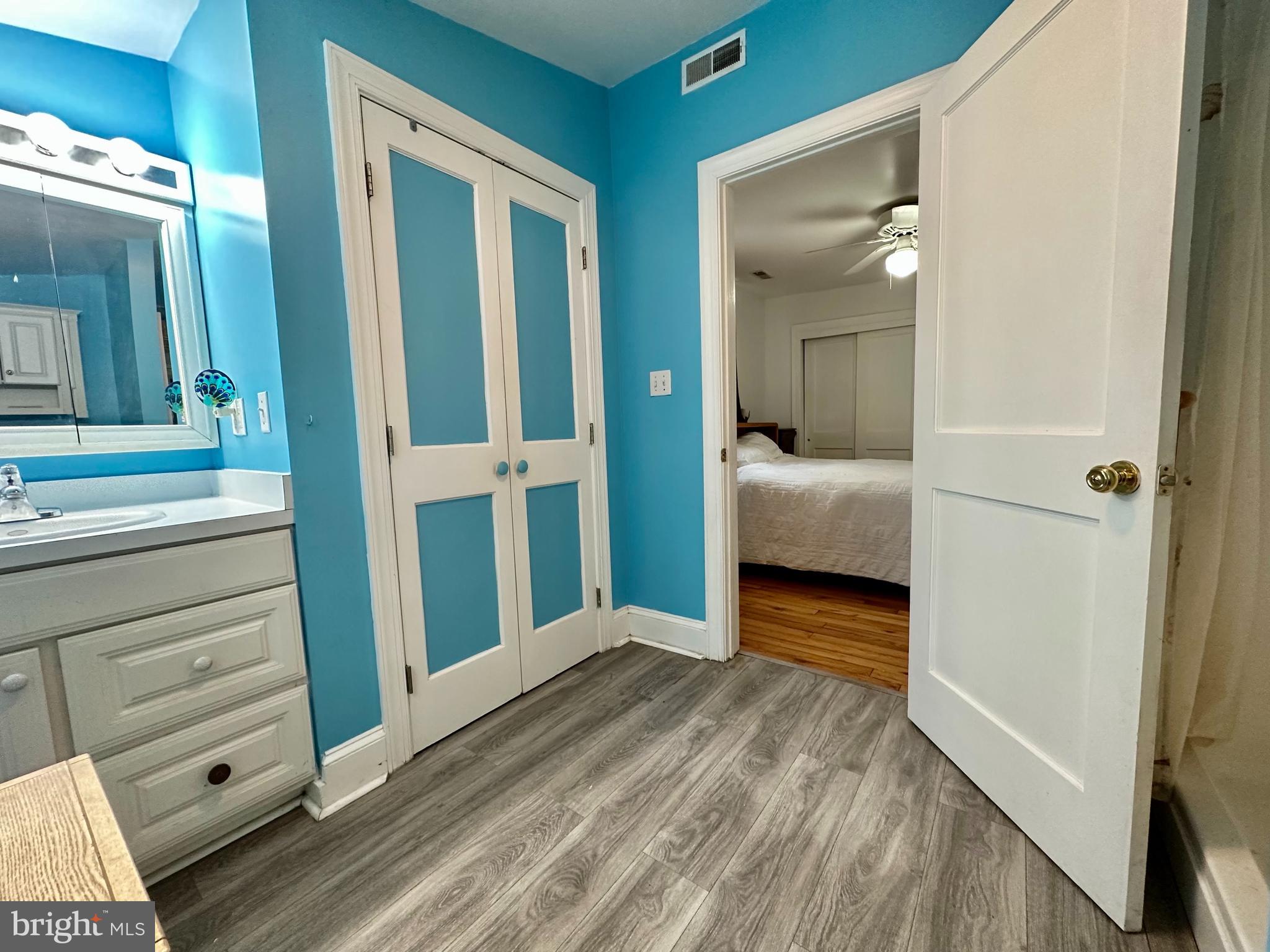 CHESTER RIVER BEACH - Residential