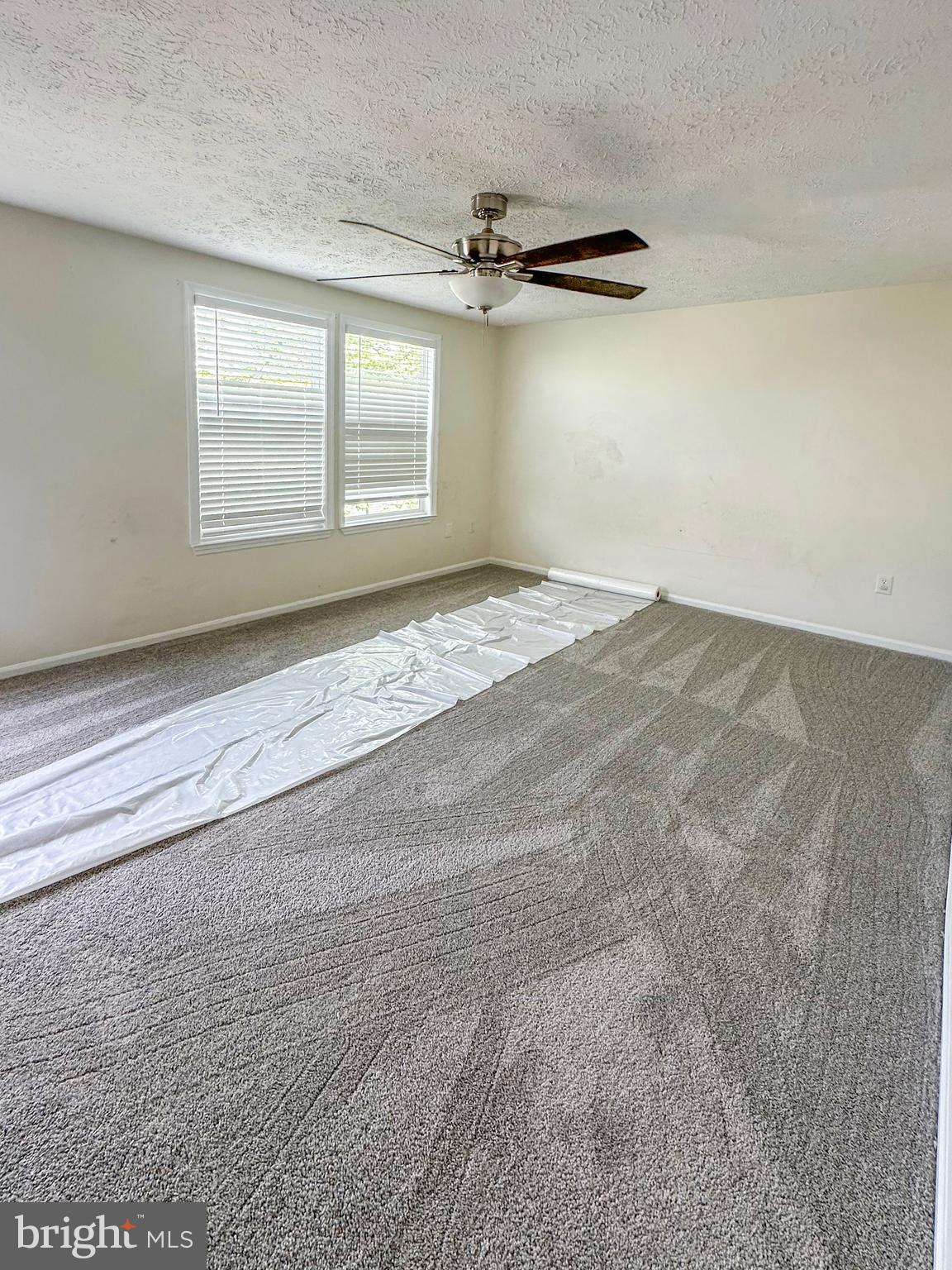 HILLCREST ORCHARDS - Residential