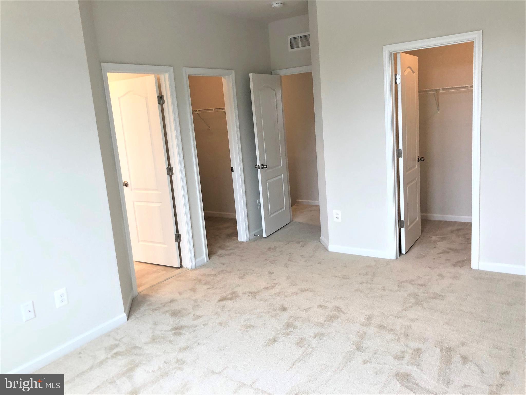 THE TOWNS AT GLENN DALE CROSSING - Residential