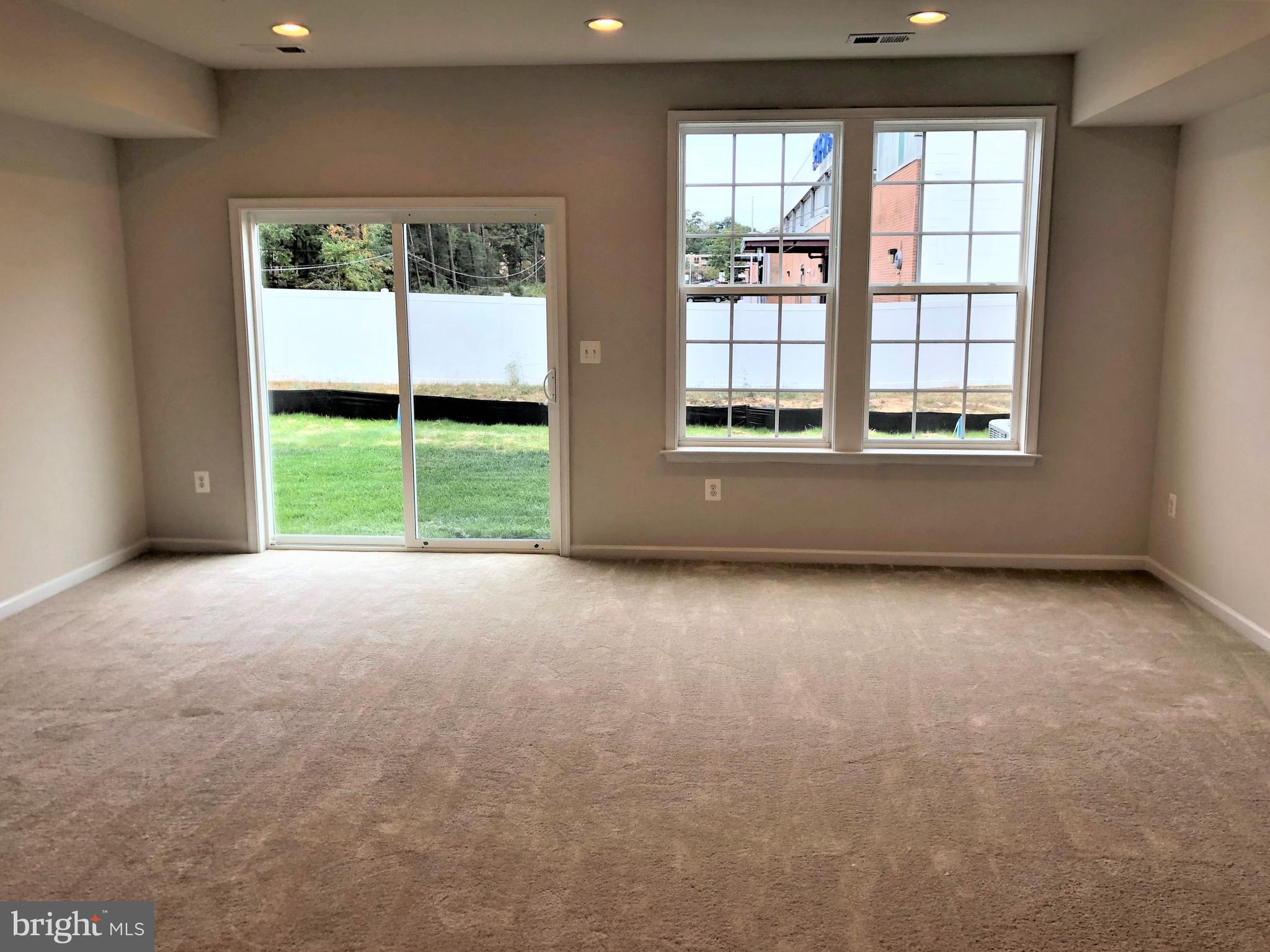 THE TOWNS AT GLENN DALE CROSSING - Residential