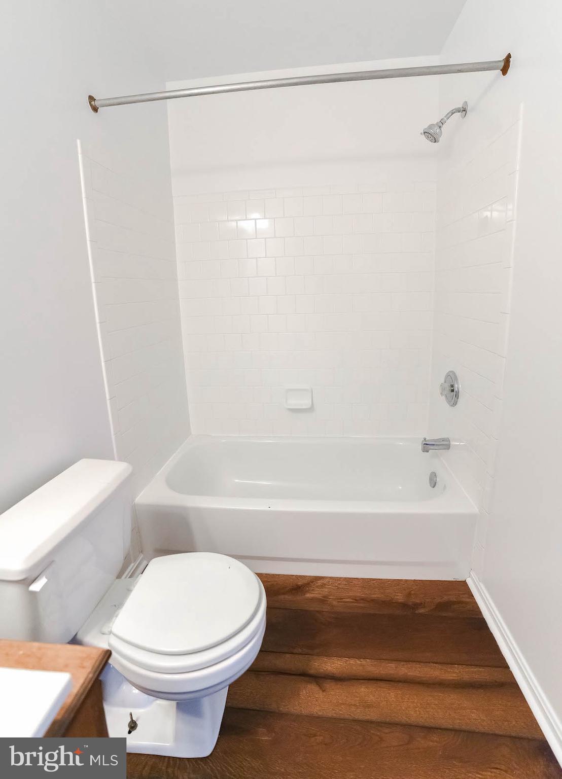 SOUTHGATE - Residential