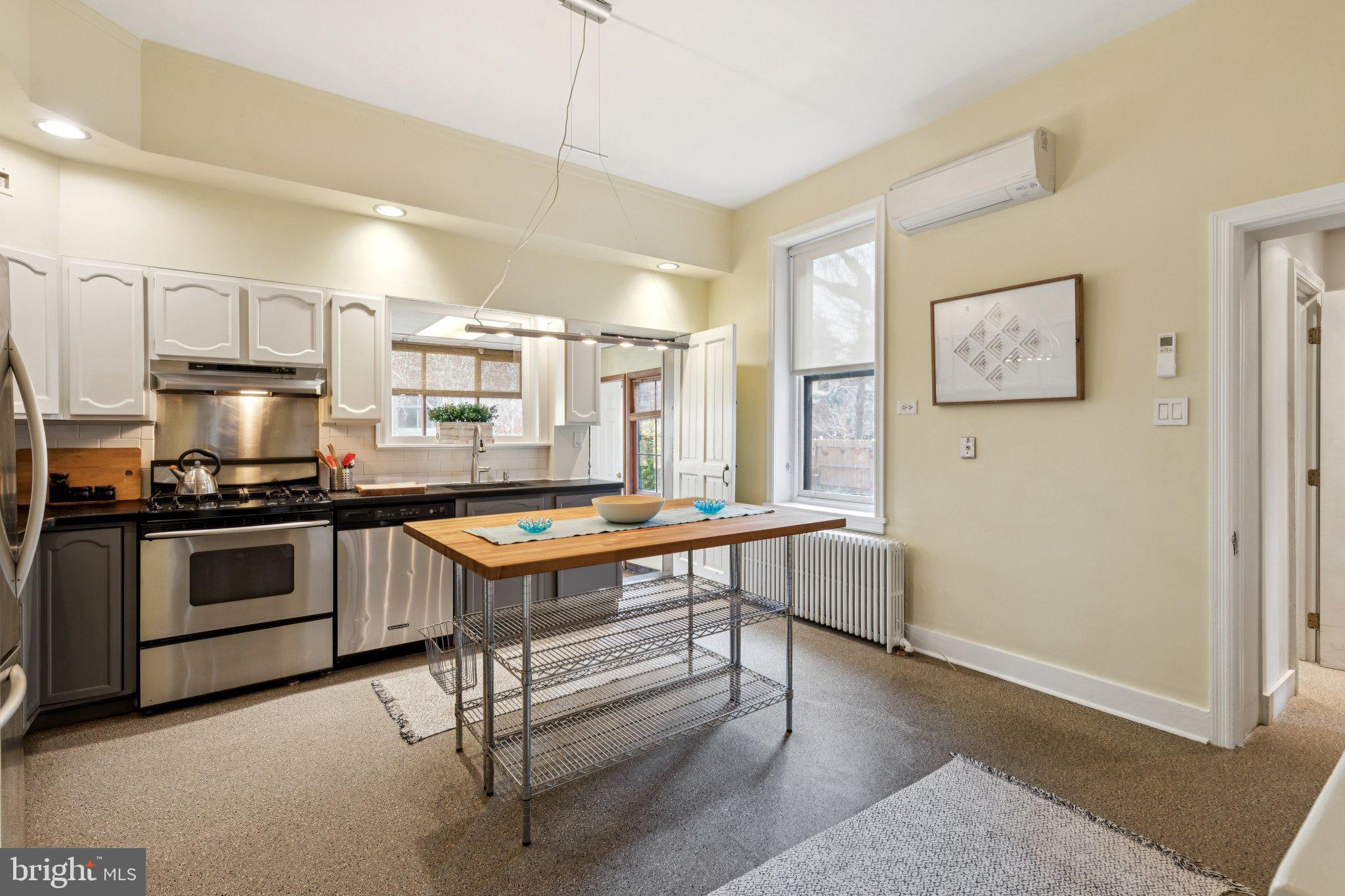 CEDAR PARK - Residential