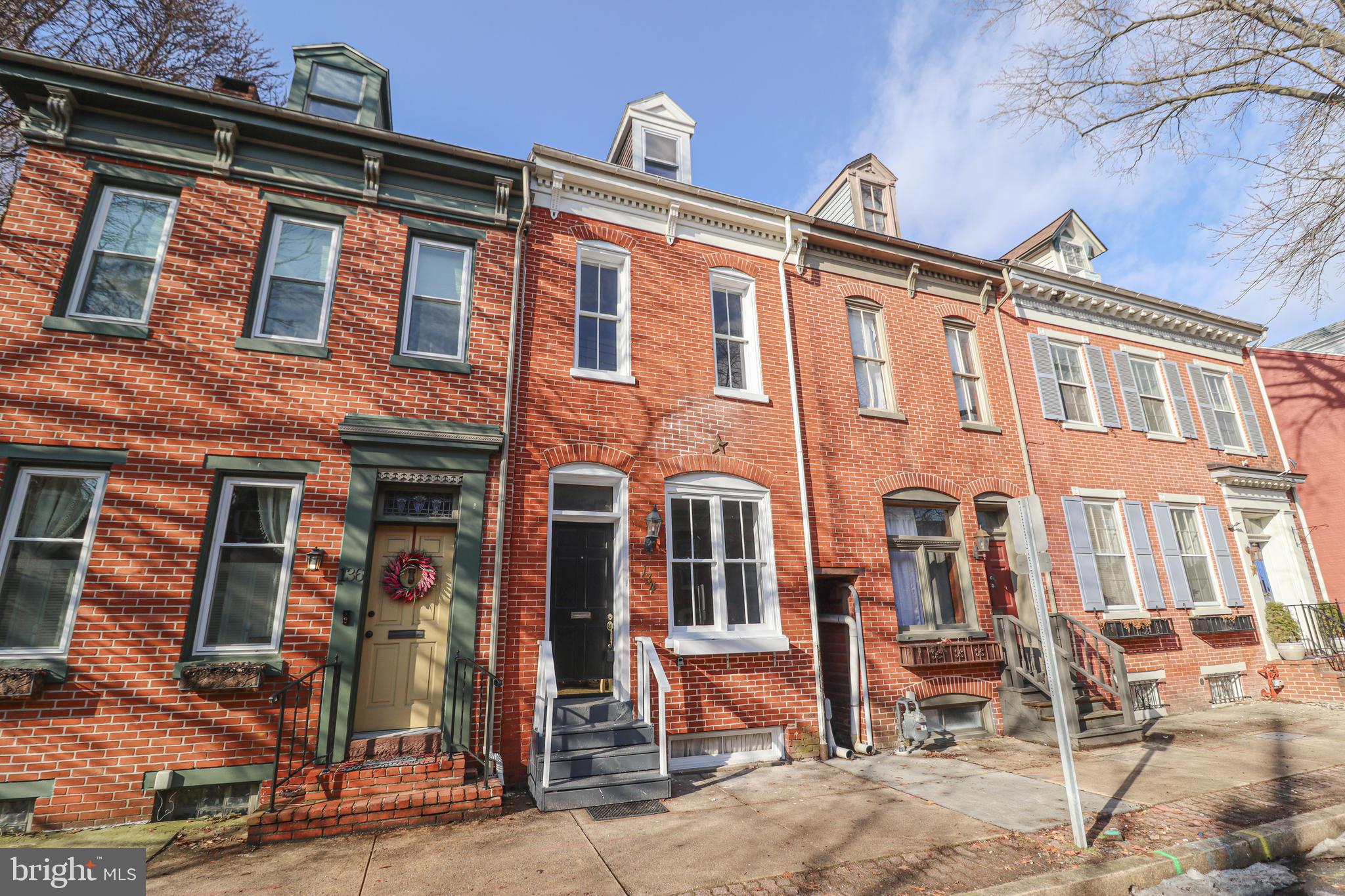 134 S NEWBERRY STREET