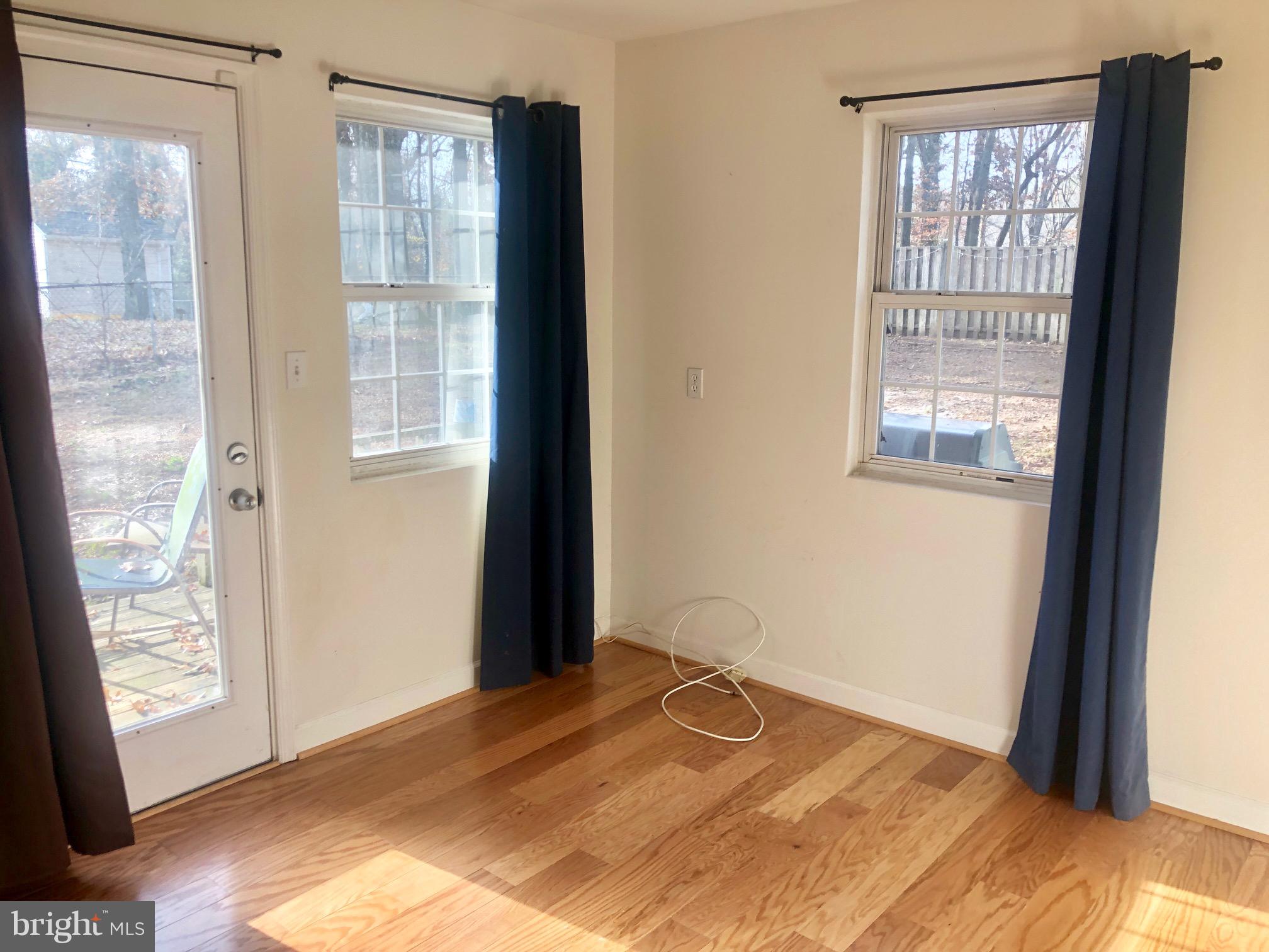 EASTPORT - Residential Lease