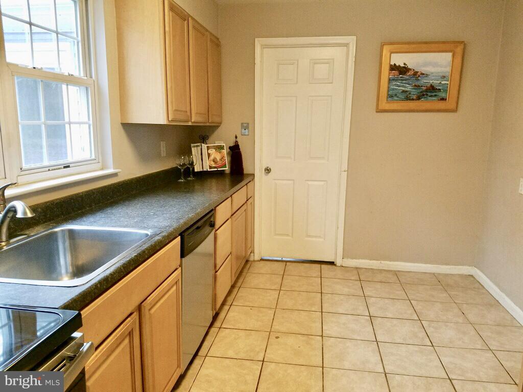 EASTPORT - Residential Lease