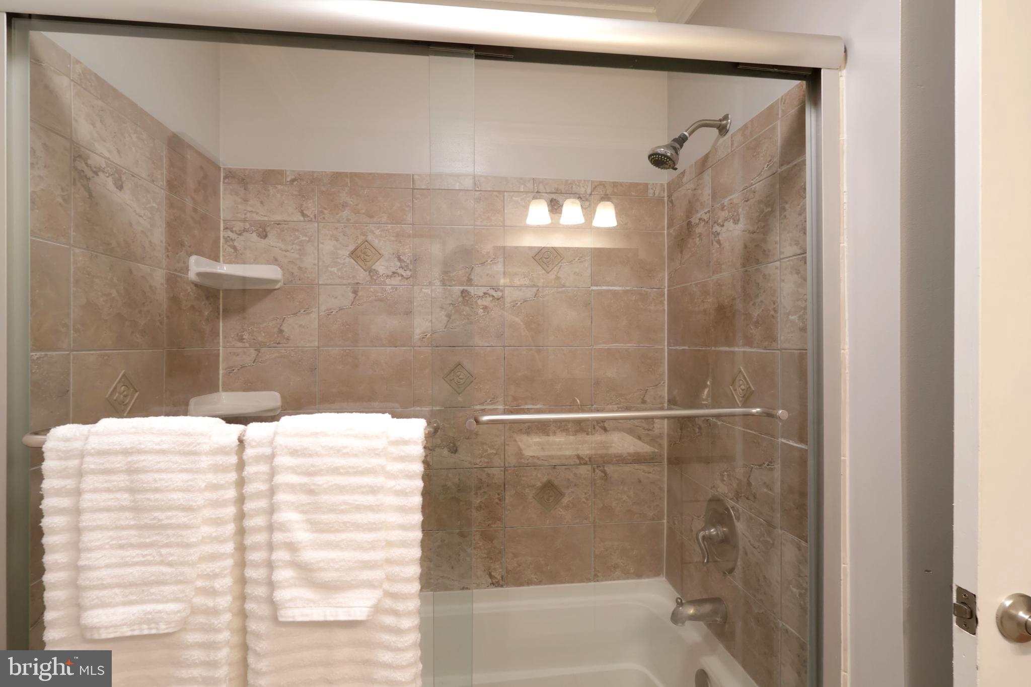 GREENTREE - Residential