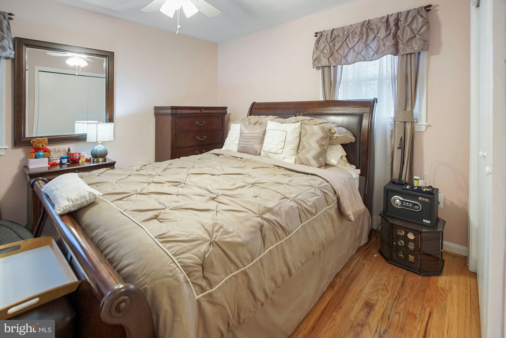 NORTH ROBLEE ACRES - Residential