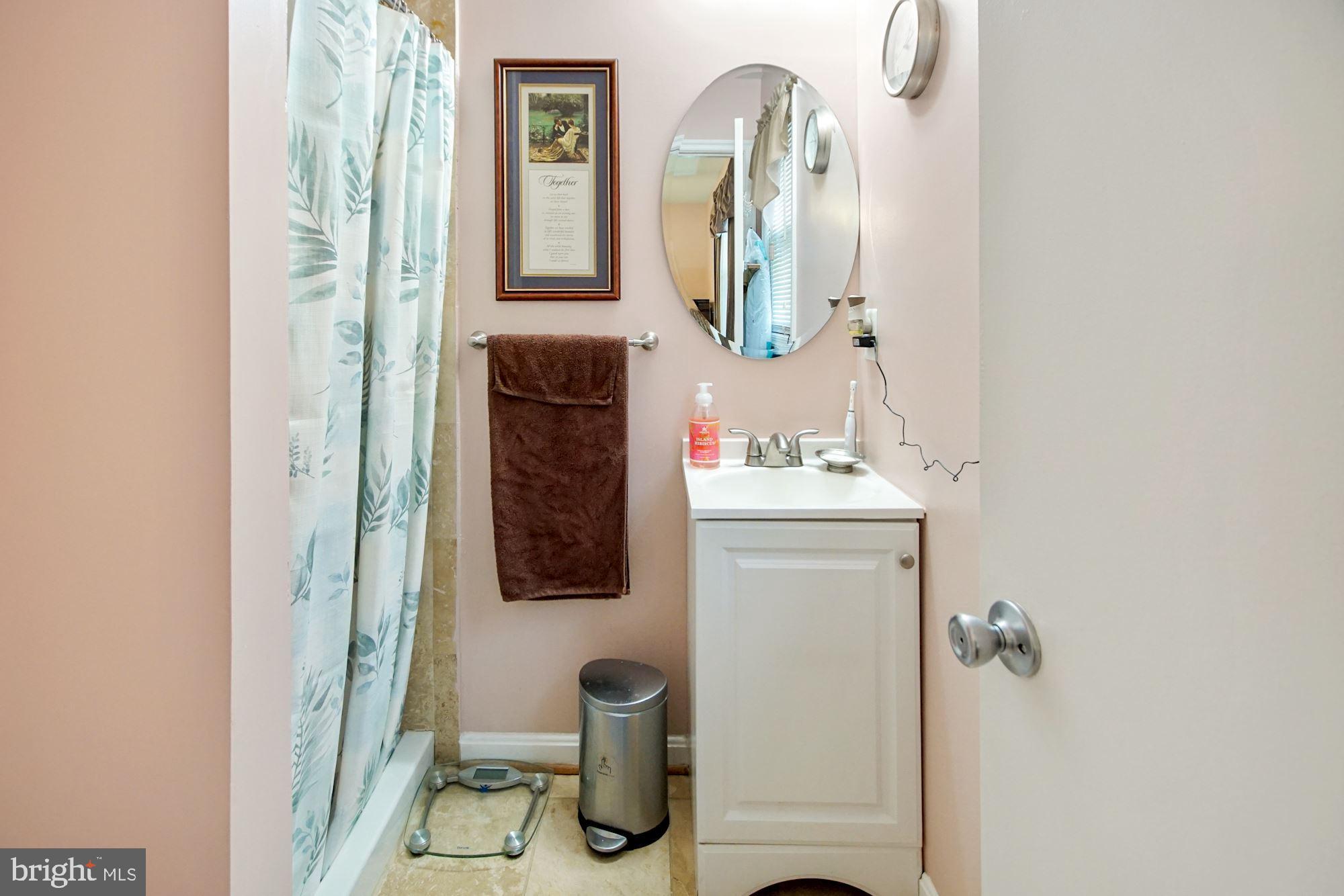 NORTH ROBLEE ACRES - Residential