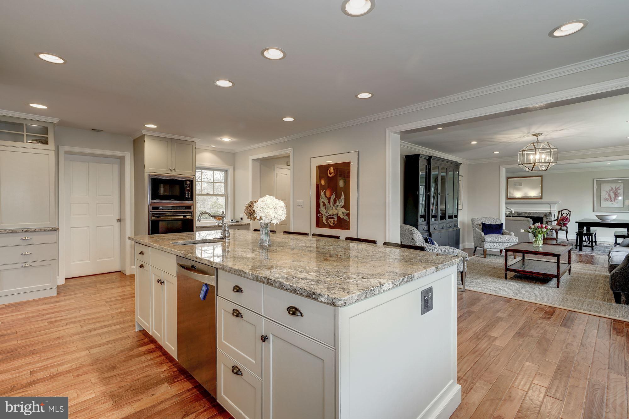 RIVERWOOD - Residential