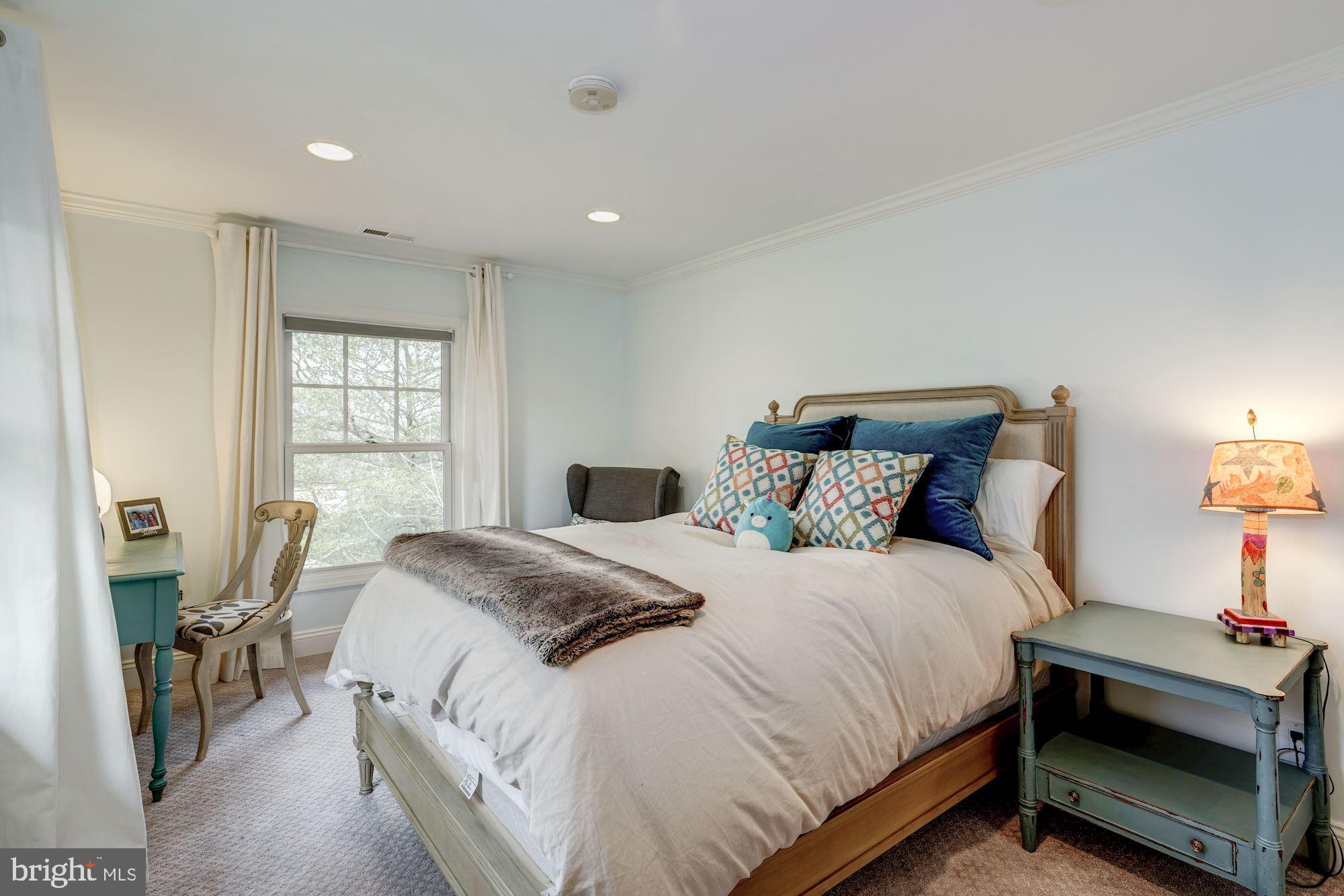 RIVERWOOD - Residential