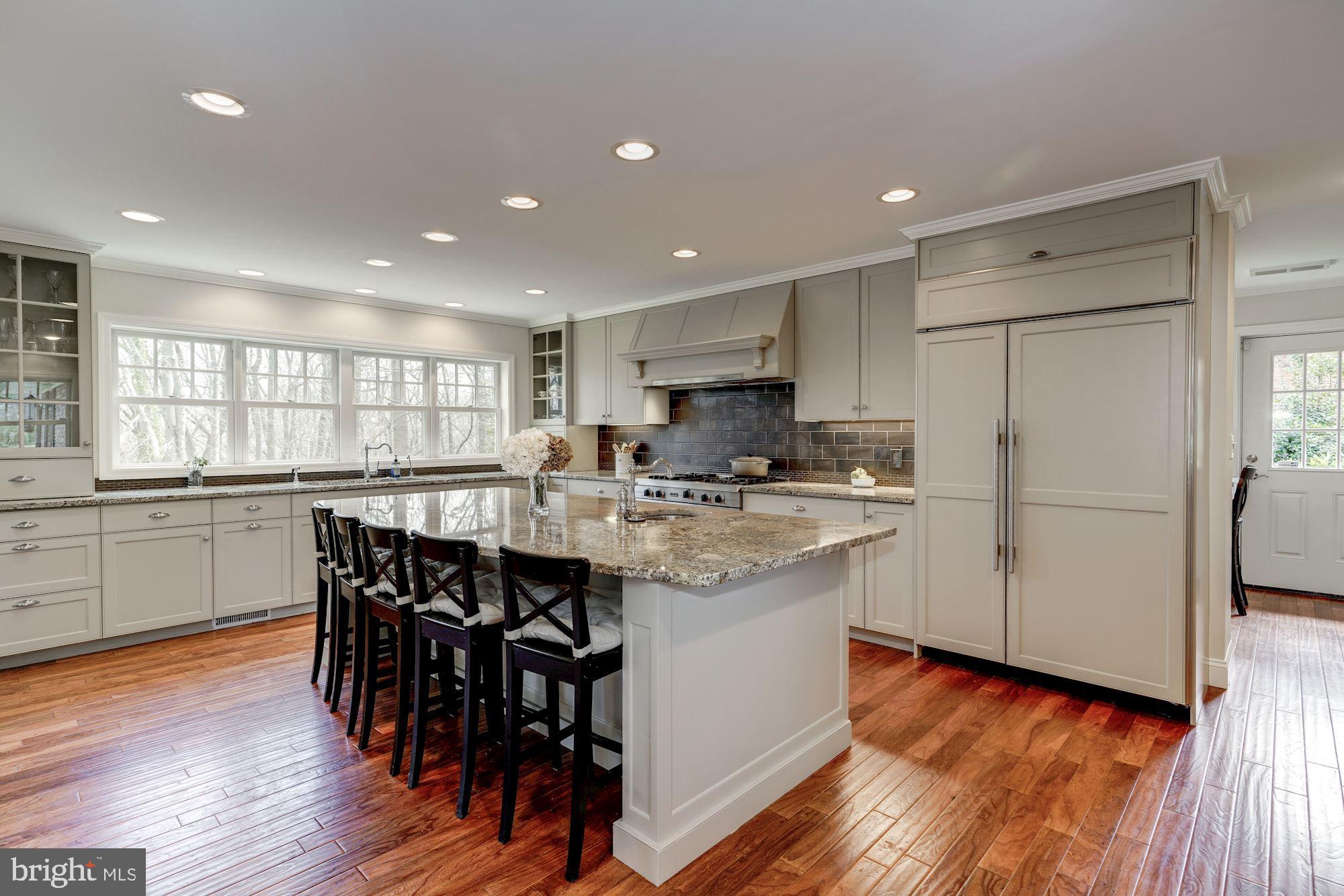 RIVERWOOD - Residential