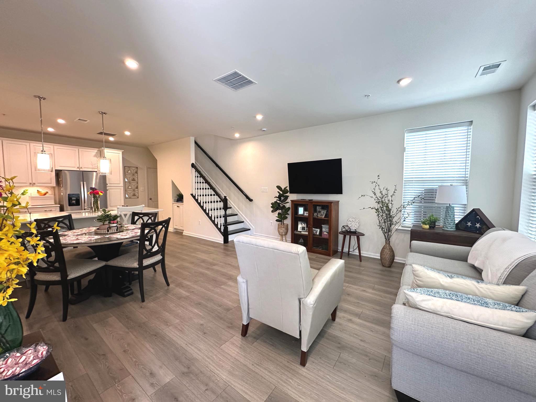 9402 JAMES MACGOWAN LANE 611