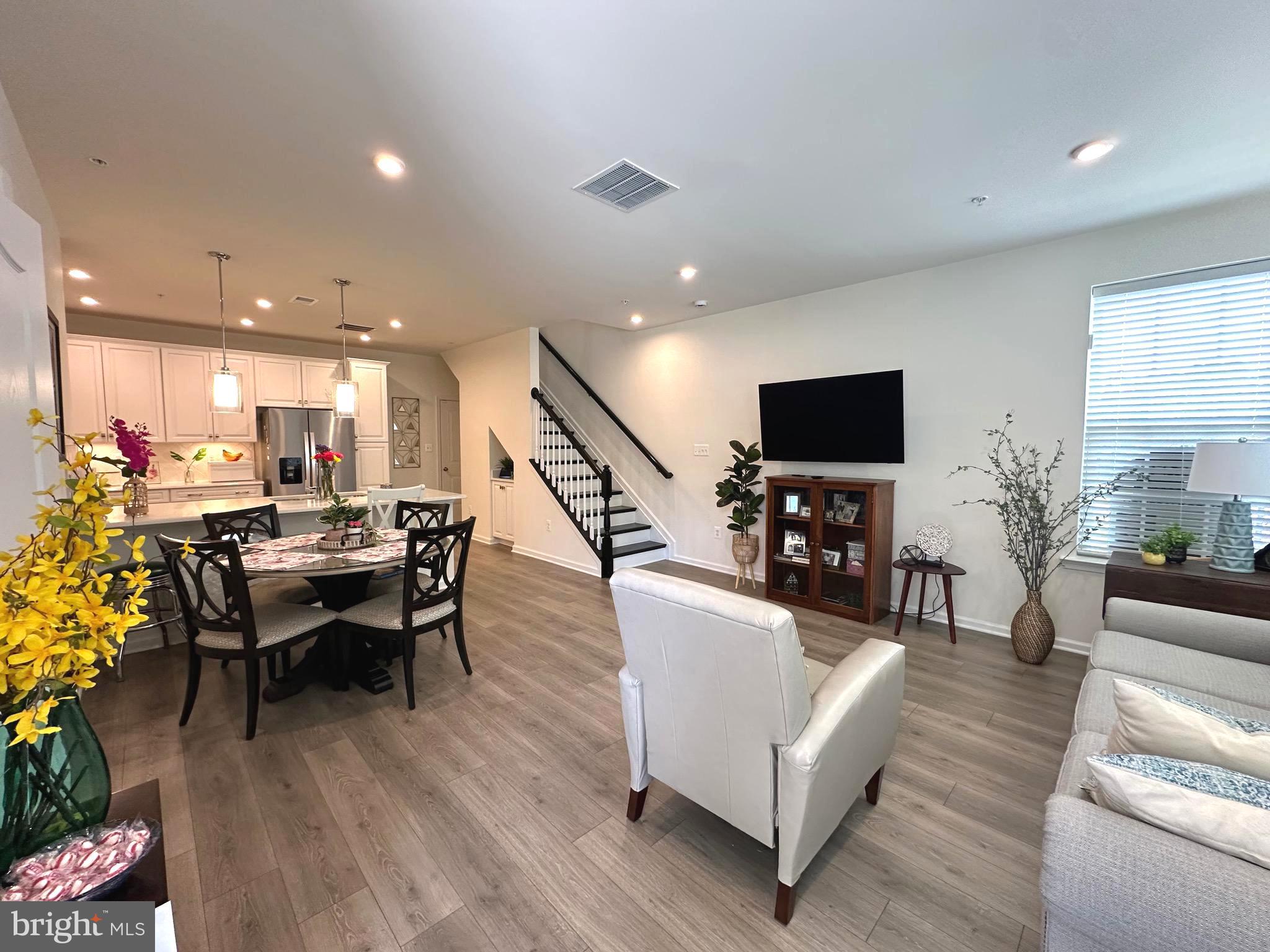 9402 JAMES MACGOWAN LANE 611