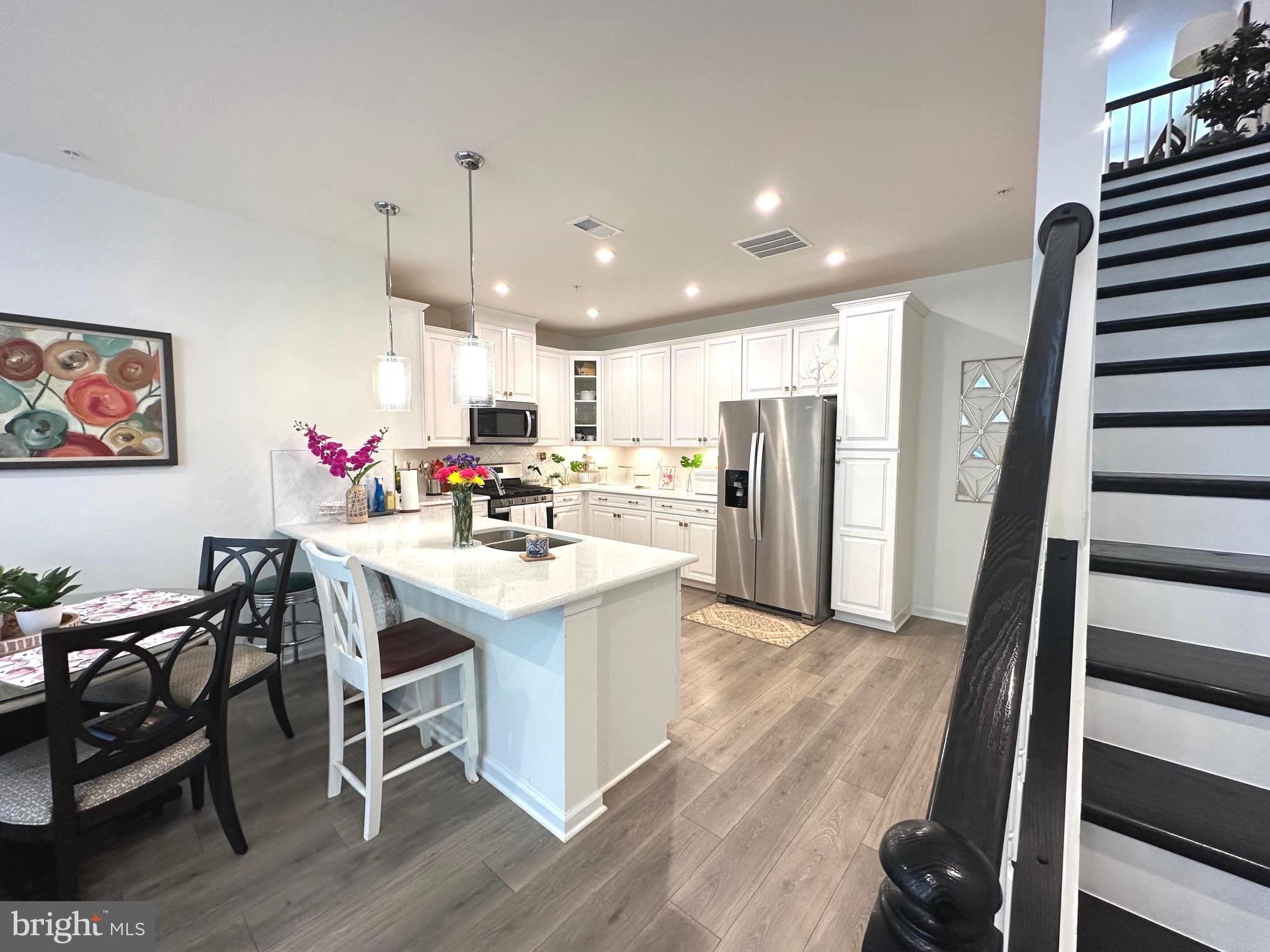 9402 JAMES MACGOWAN LANE 611