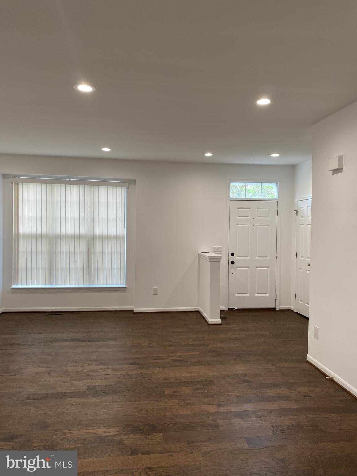 GREAT FALLS CHASE - Residential