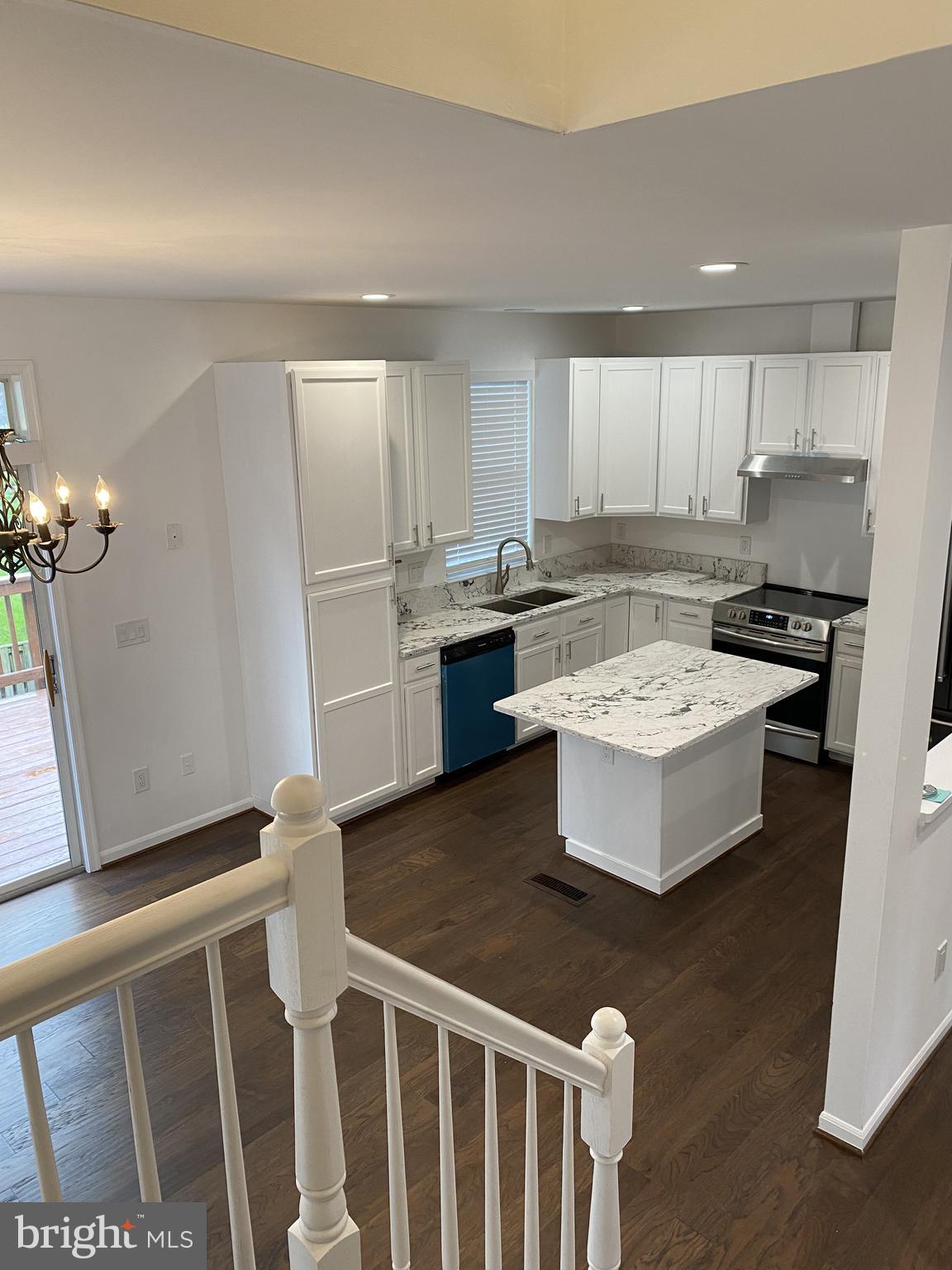 GREAT FALLS CHASE - Residential