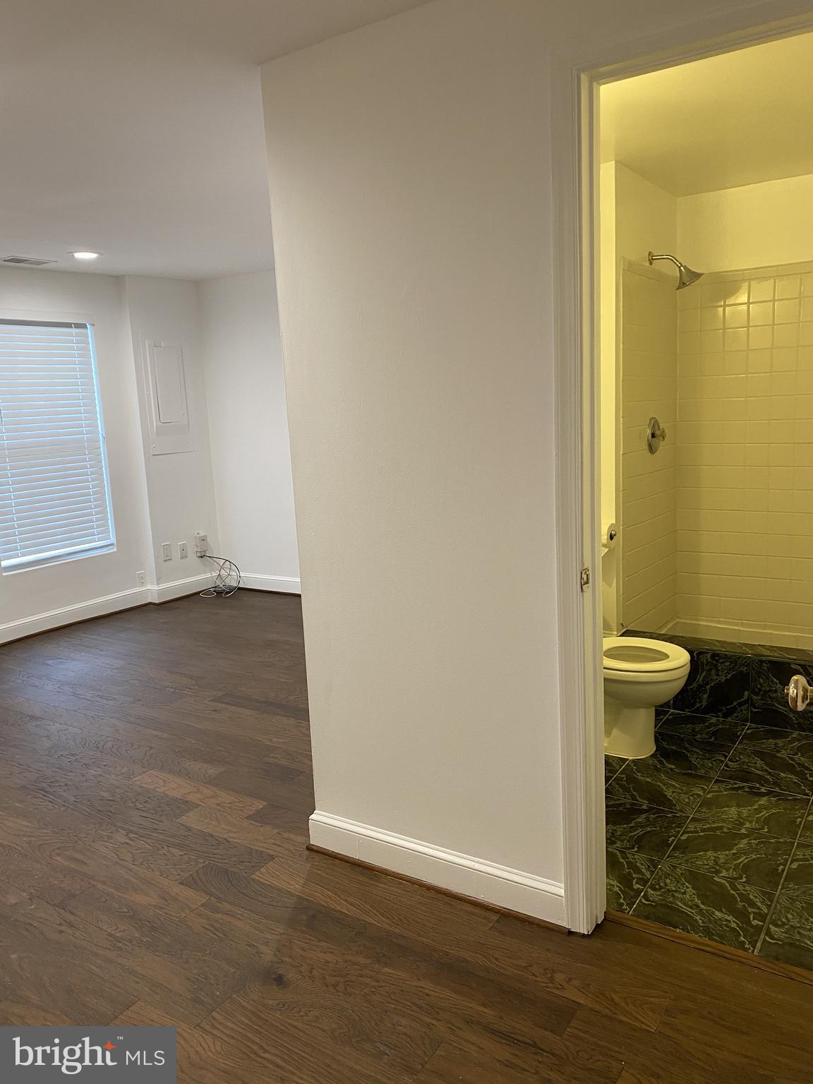 GREAT FALLS CHASE - Residential