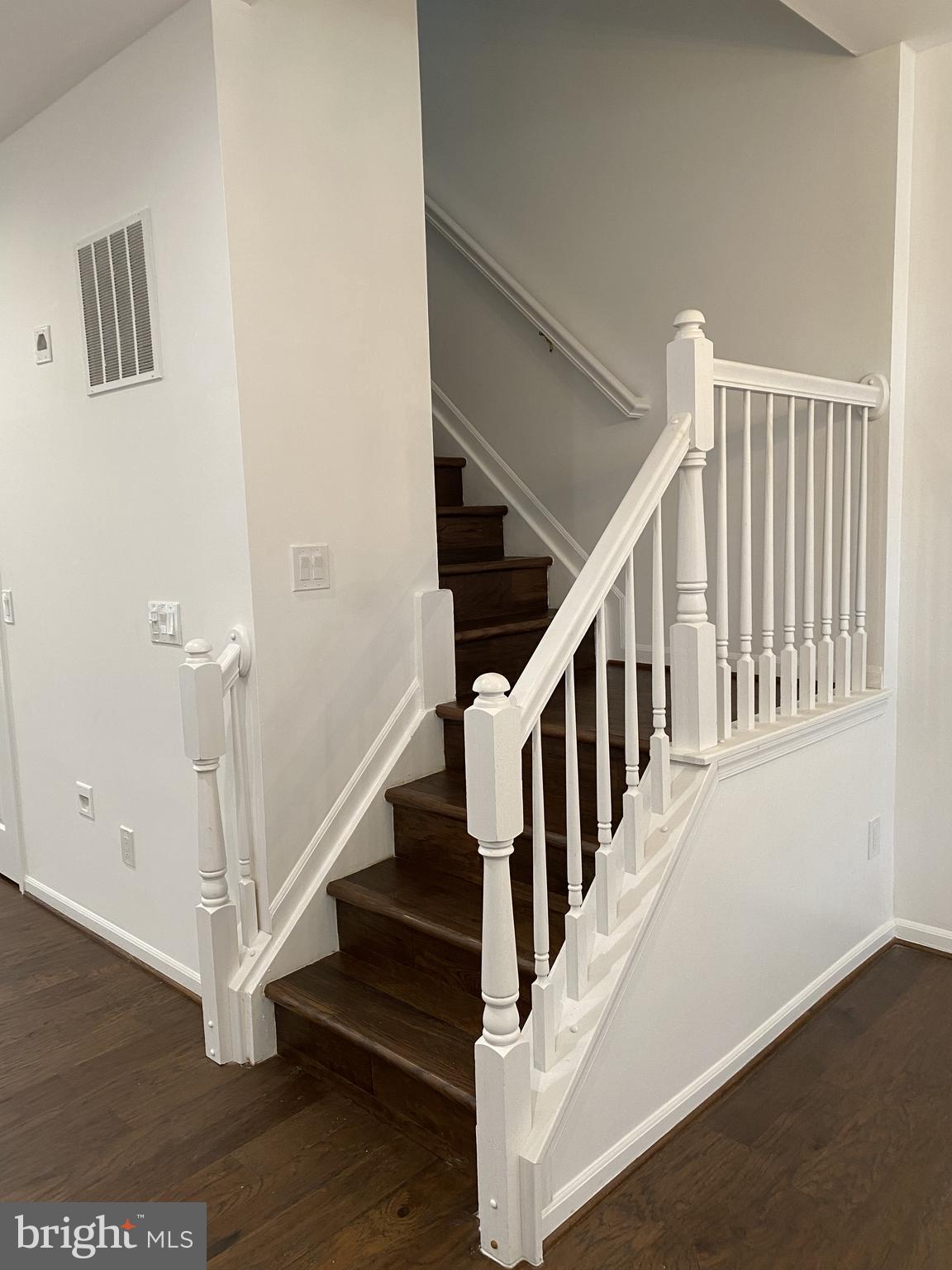 GREAT FALLS CHASE - Residential