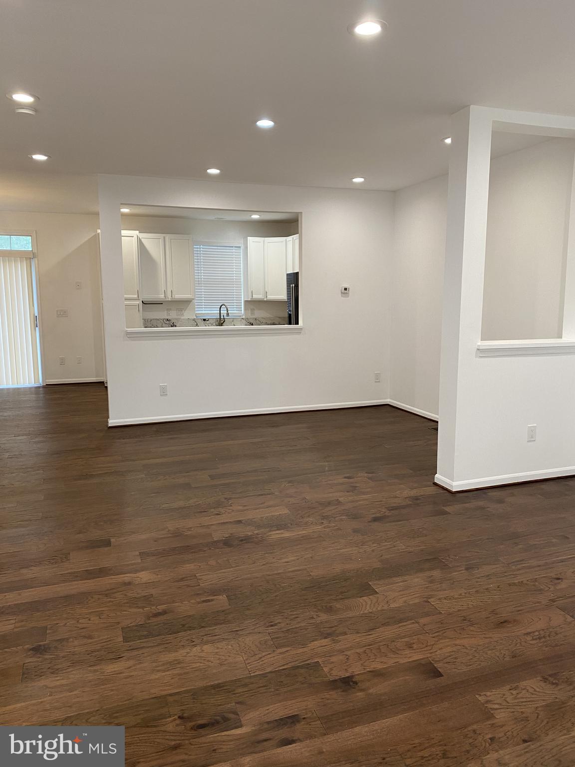 GREAT FALLS CHASE - Residential