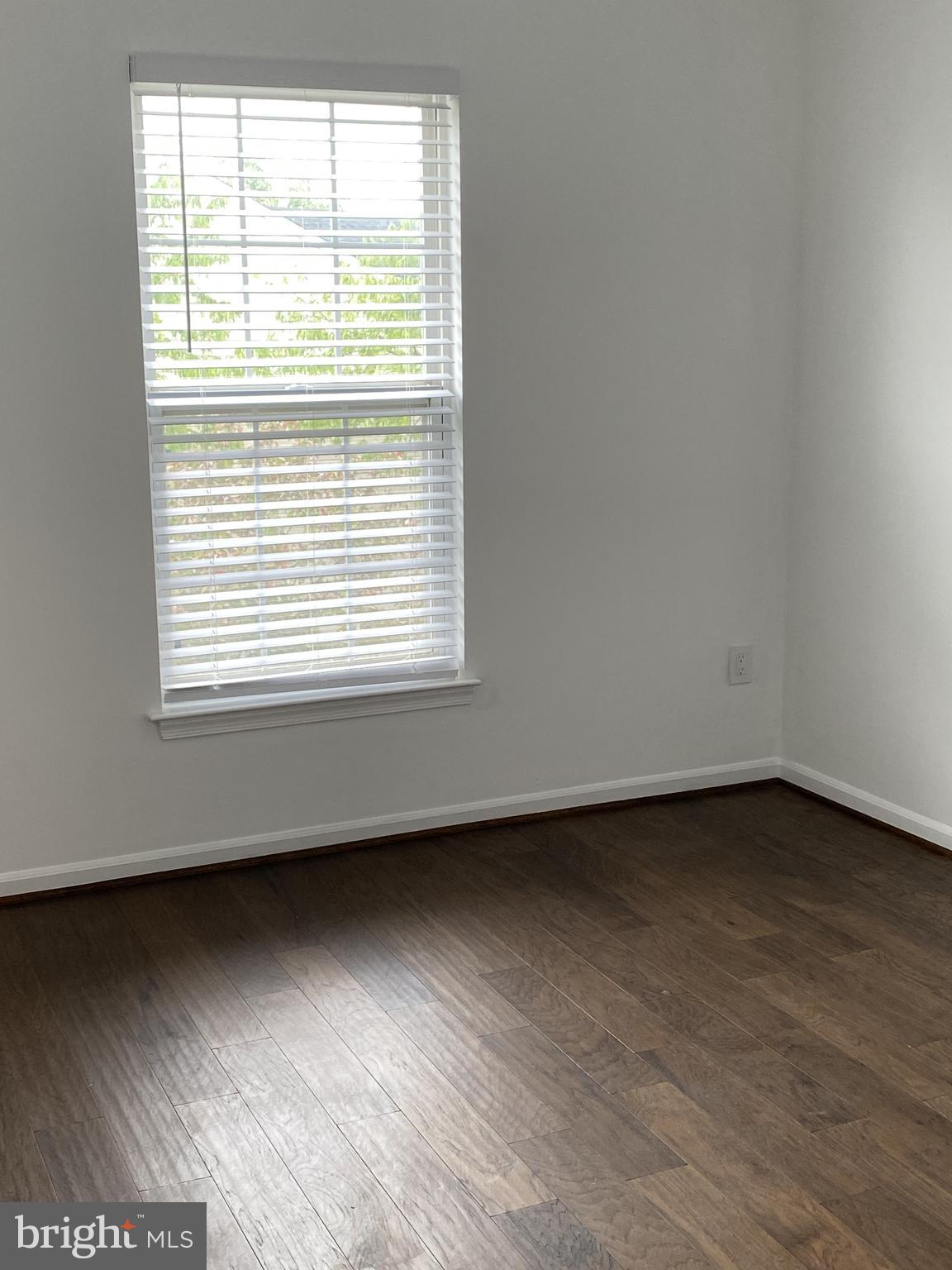 GREAT FALLS CHASE - Residential