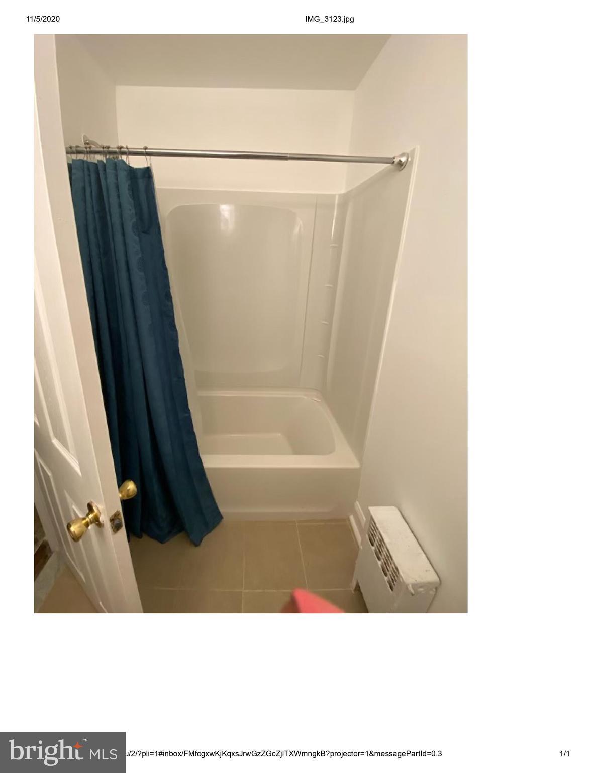 OLNEY - Commercial Sale