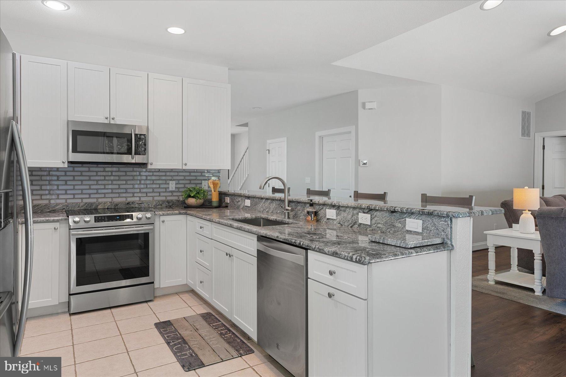 REFUGE AT DIRICKSON CREEK - Residential