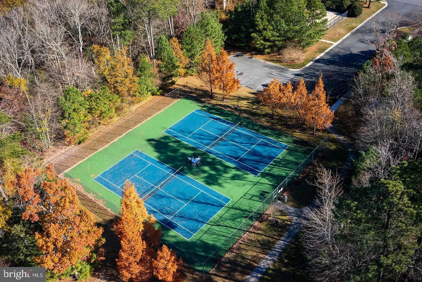 REFUGE AT DIRICKSON CREEK - Residential