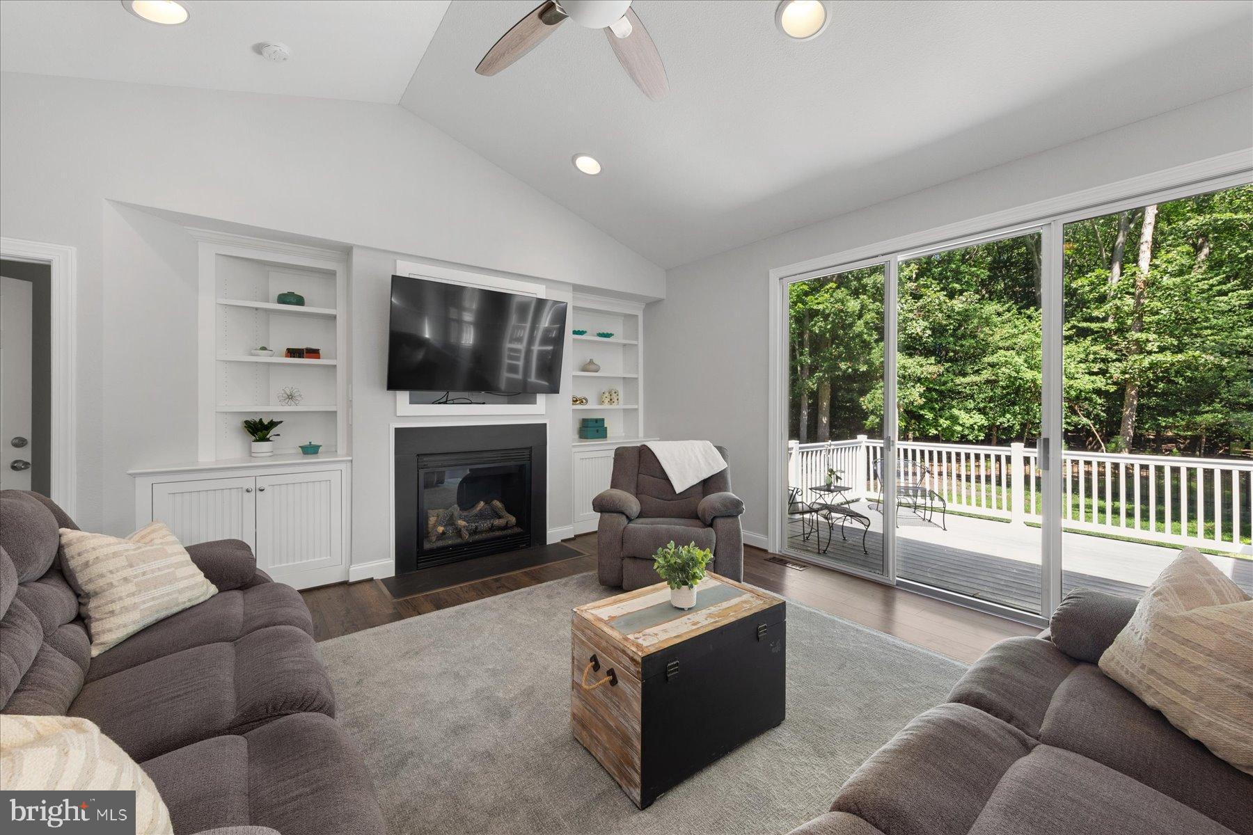 REFUGE AT DIRICKSON CREEK - Residential