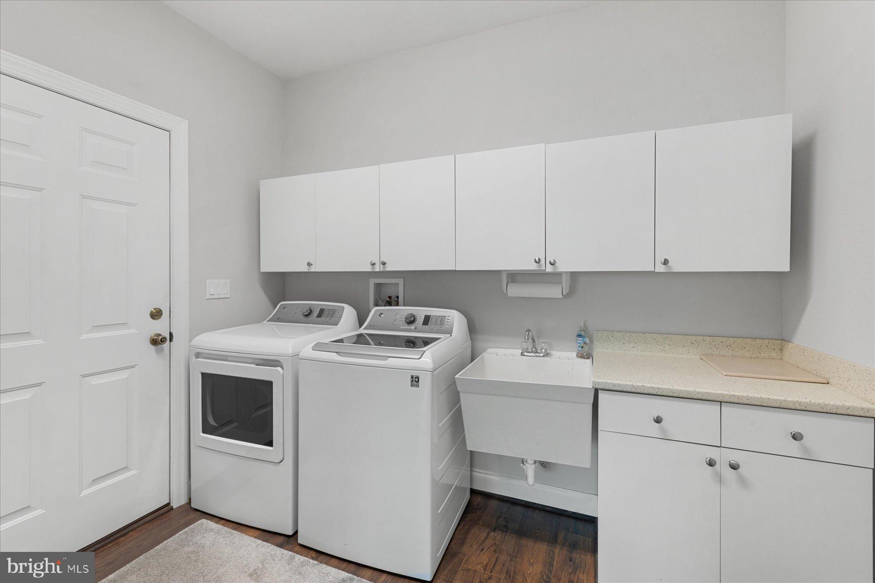 REFUGE AT DIRICKSON CREEK - Residential