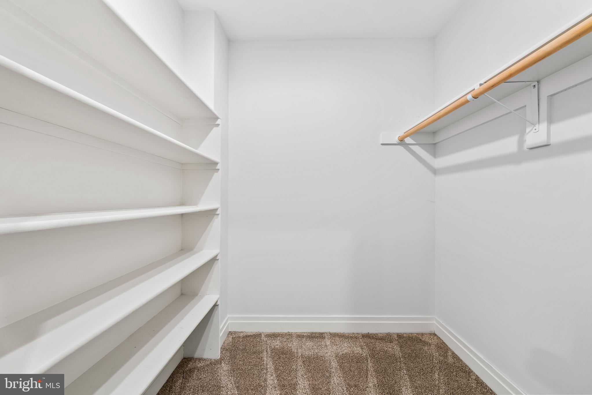 ADDISON HEIGHTS - Residential