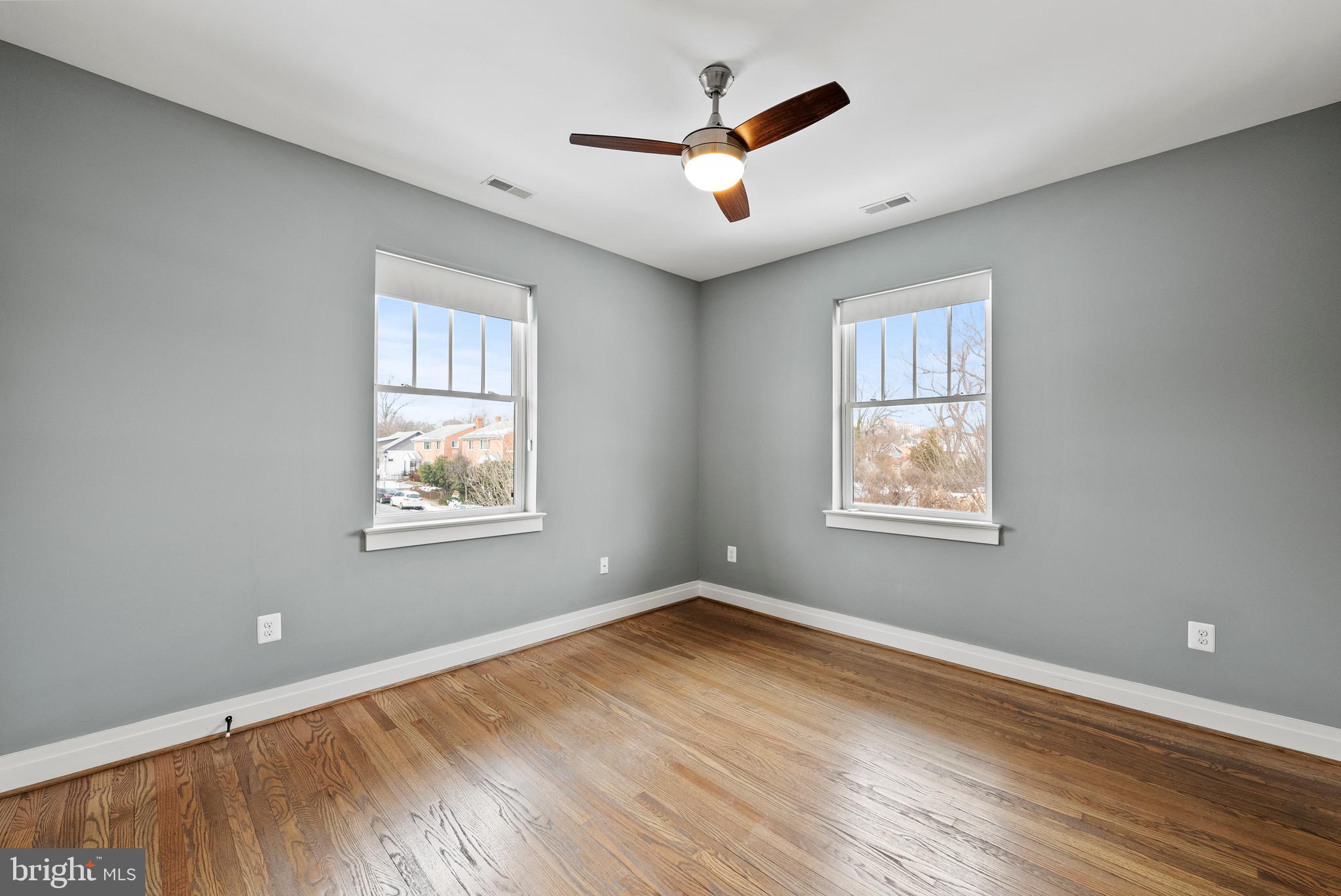 ADDISON HEIGHTS - Residential