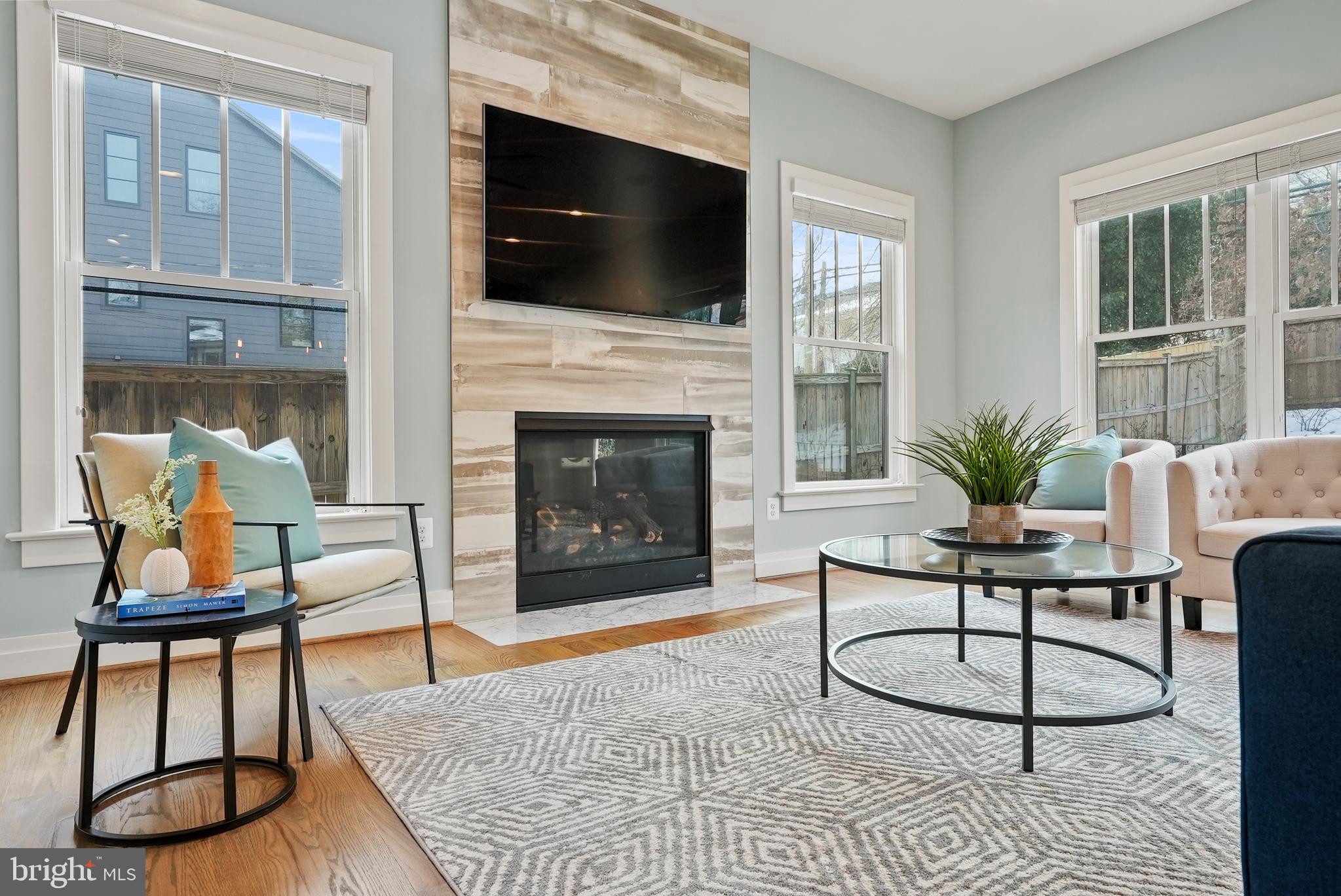 ADDISON HEIGHTS - Residential