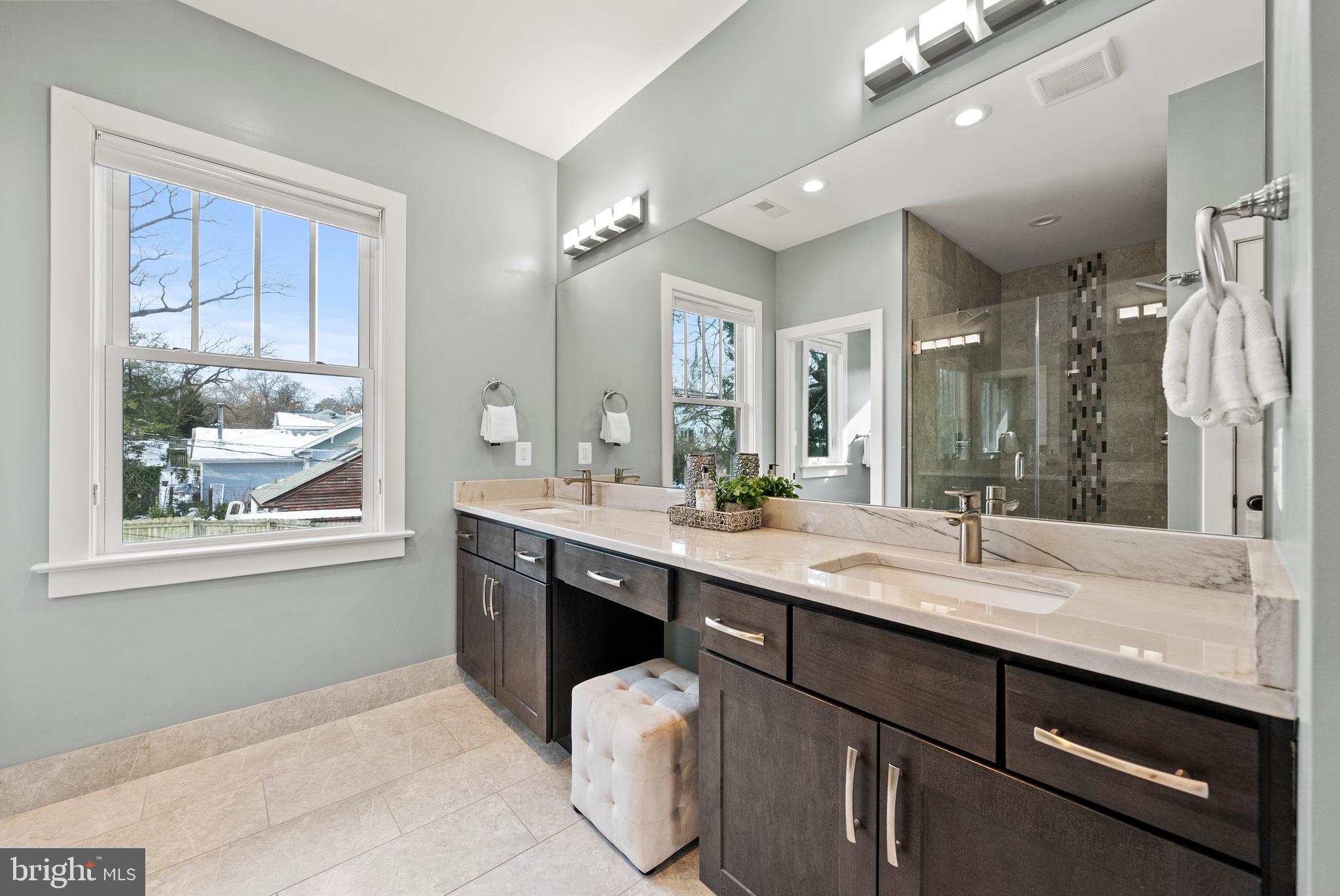 ADDISON HEIGHTS - Residential