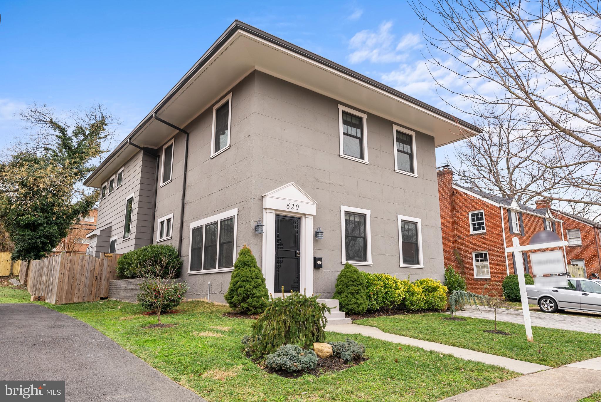 ADDISON HEIGHTS - Residential