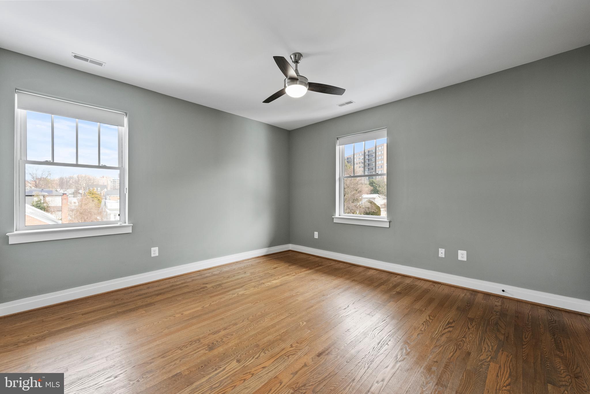 ADDISON HEIGHTS - Residential