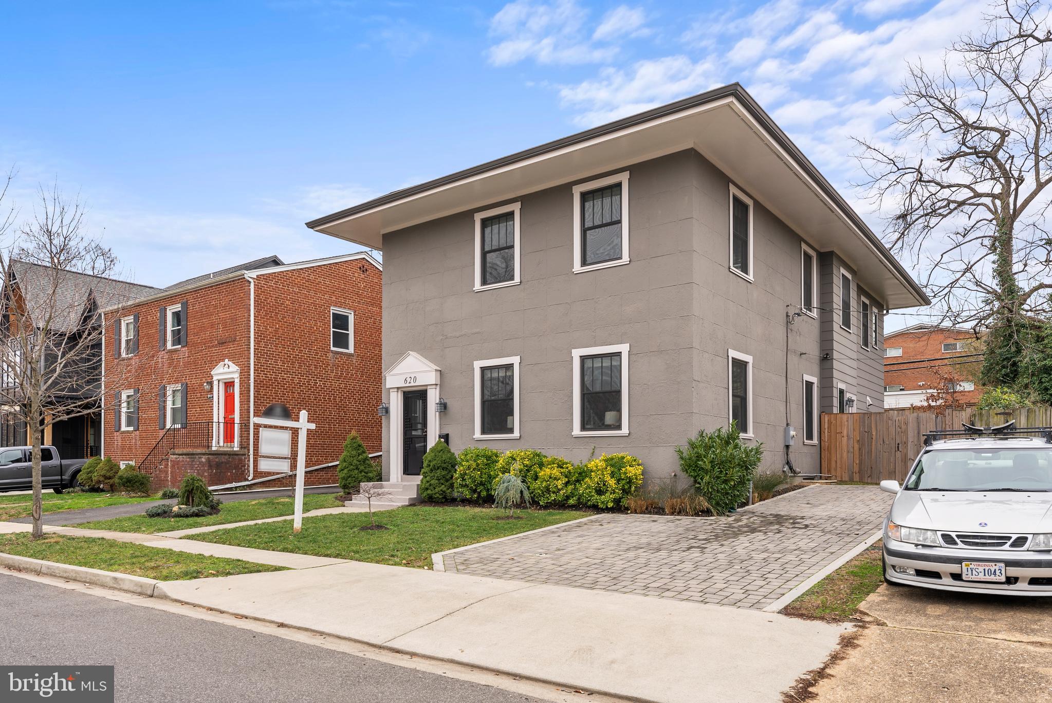 ADDISON HEIGHTS - Residential