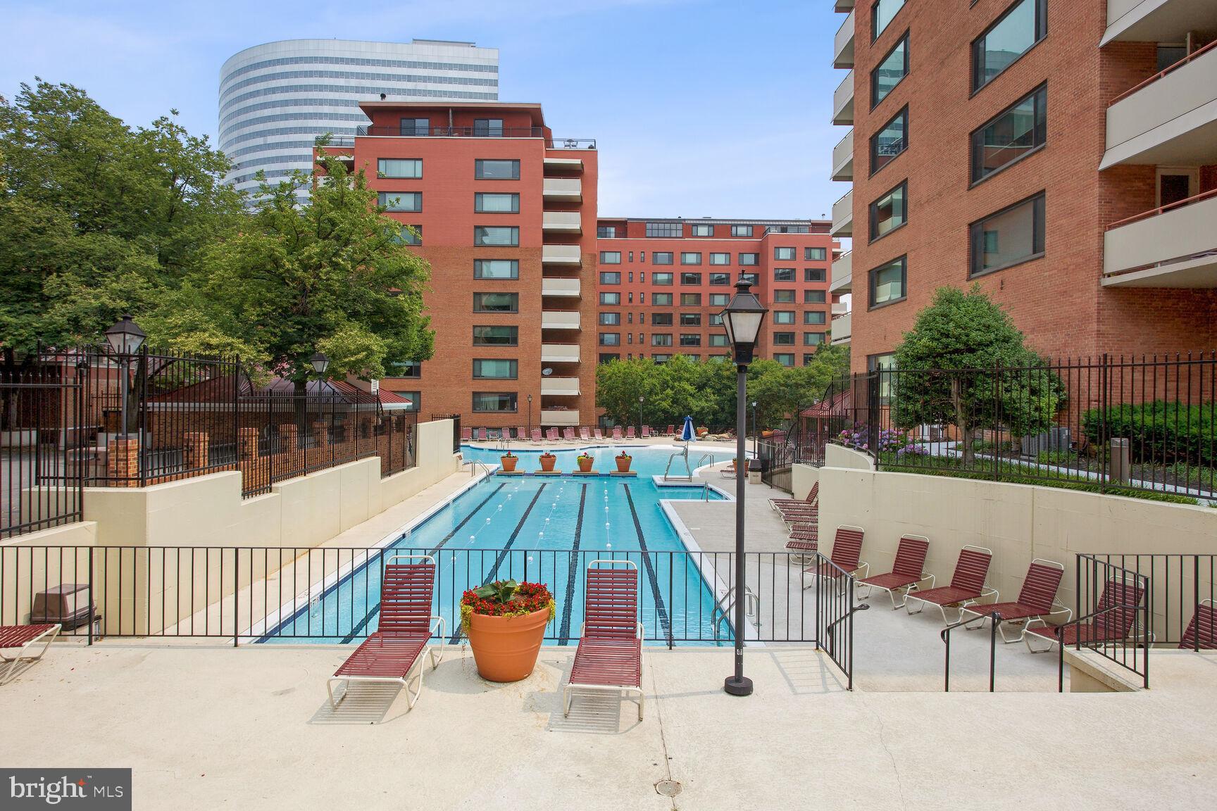 RIVER PLACE EAST - Residential Lease